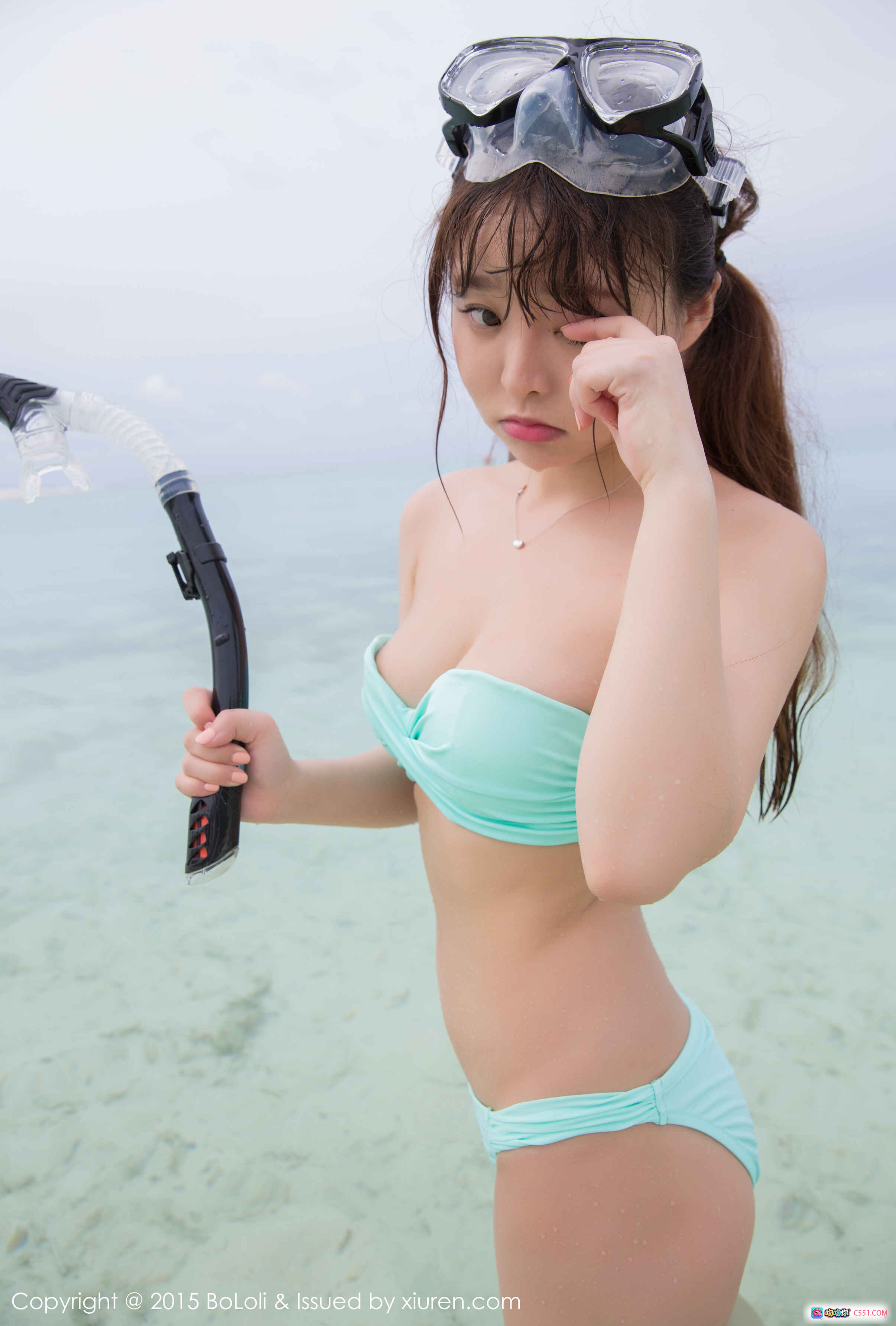 图片[2] - 柳侑绮Sevenbaby双马尾比基尼背影写真 – BoLoli波萝社2015夏日清新绿植外拍美臀特写 - 就要吻