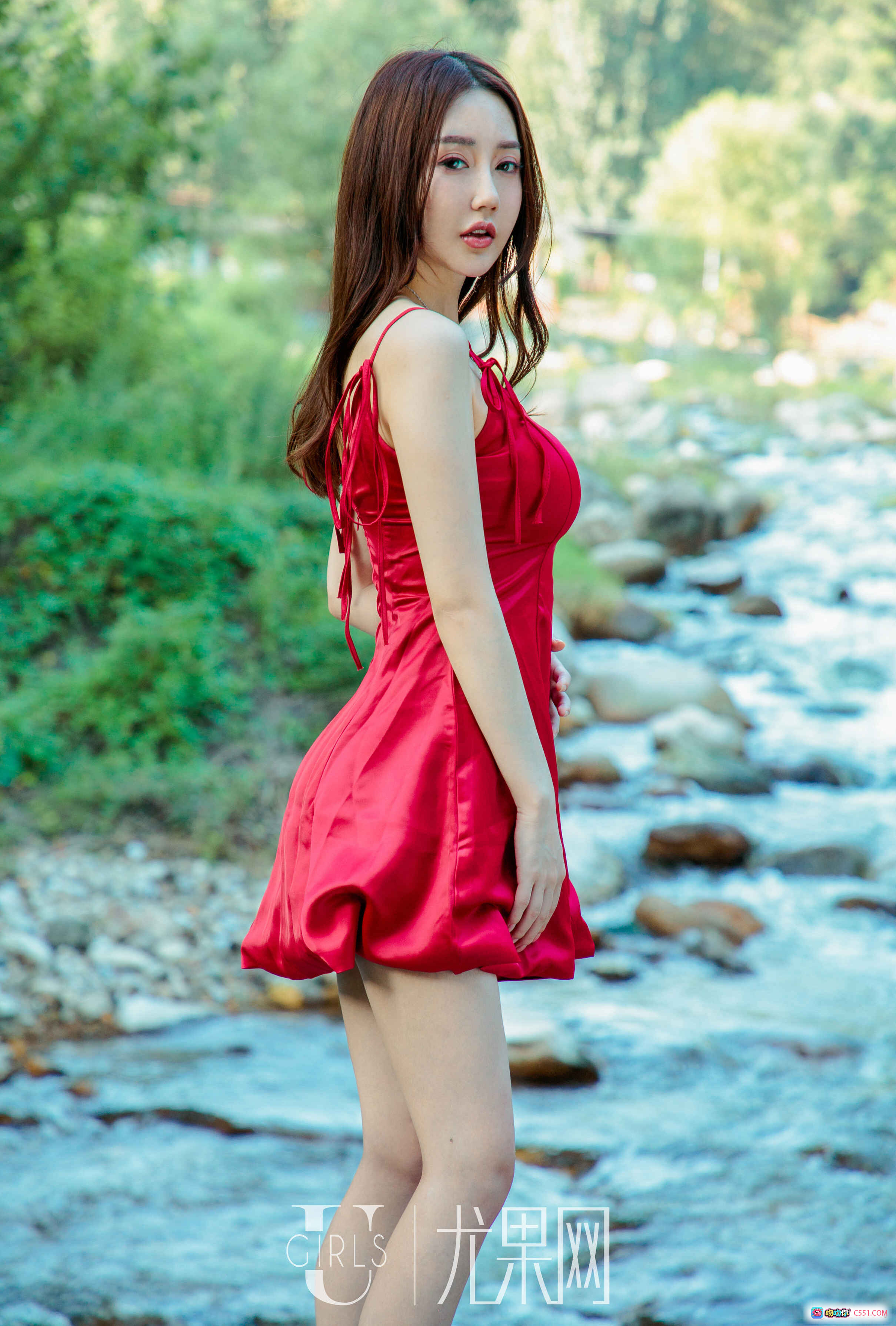 图片[5] - 王翊涵溪边写真 | Ugirls尤果网2018白蕾丝内衣性感外拍 | 自然流水岩石场景高清图集 - 就要吻