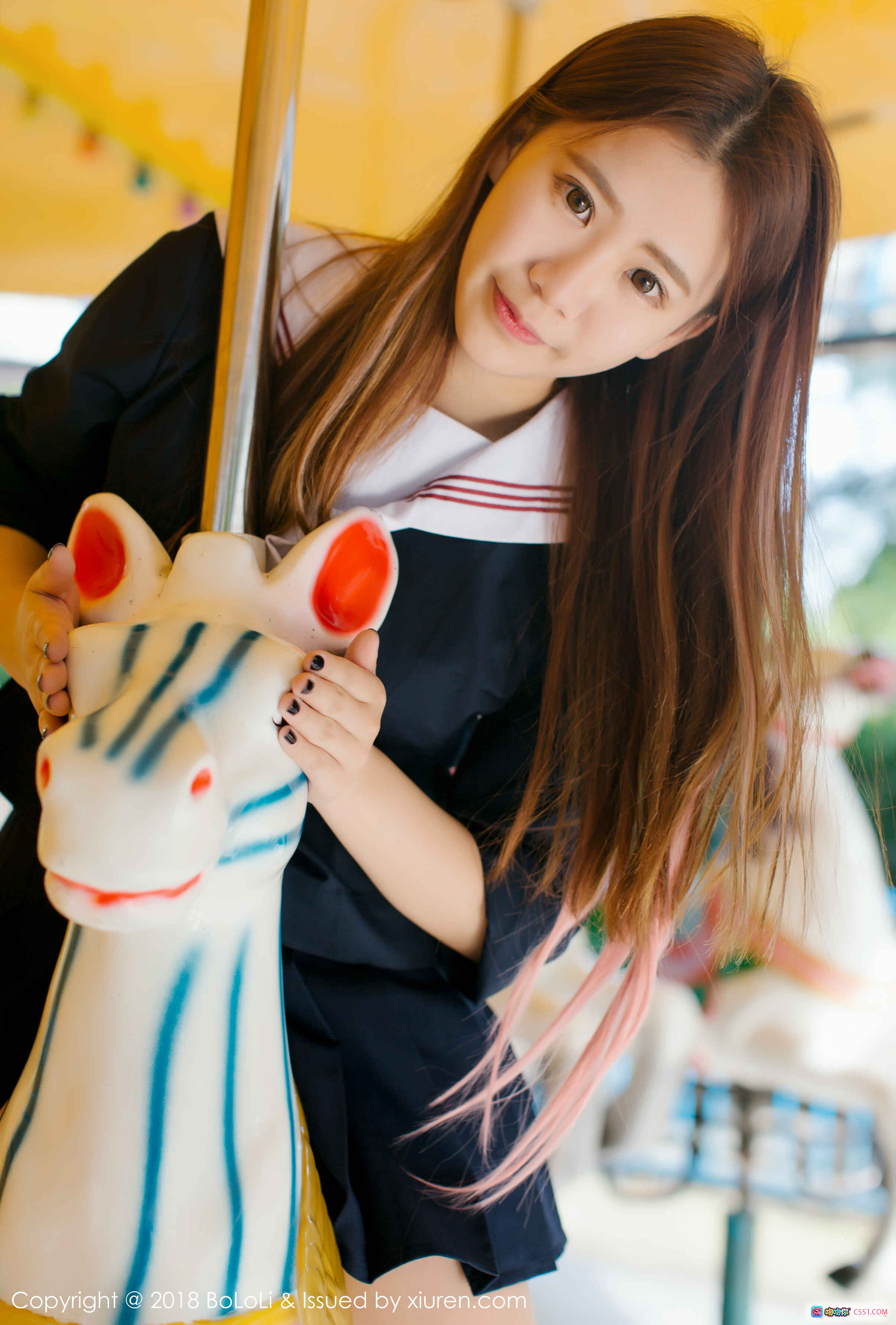 图片[5] - 董成丽校园风JK制服写真 | 游乐园旋转木马背景 | BoLoli波萝社2018 Vol.107高清美图 - 就要吻