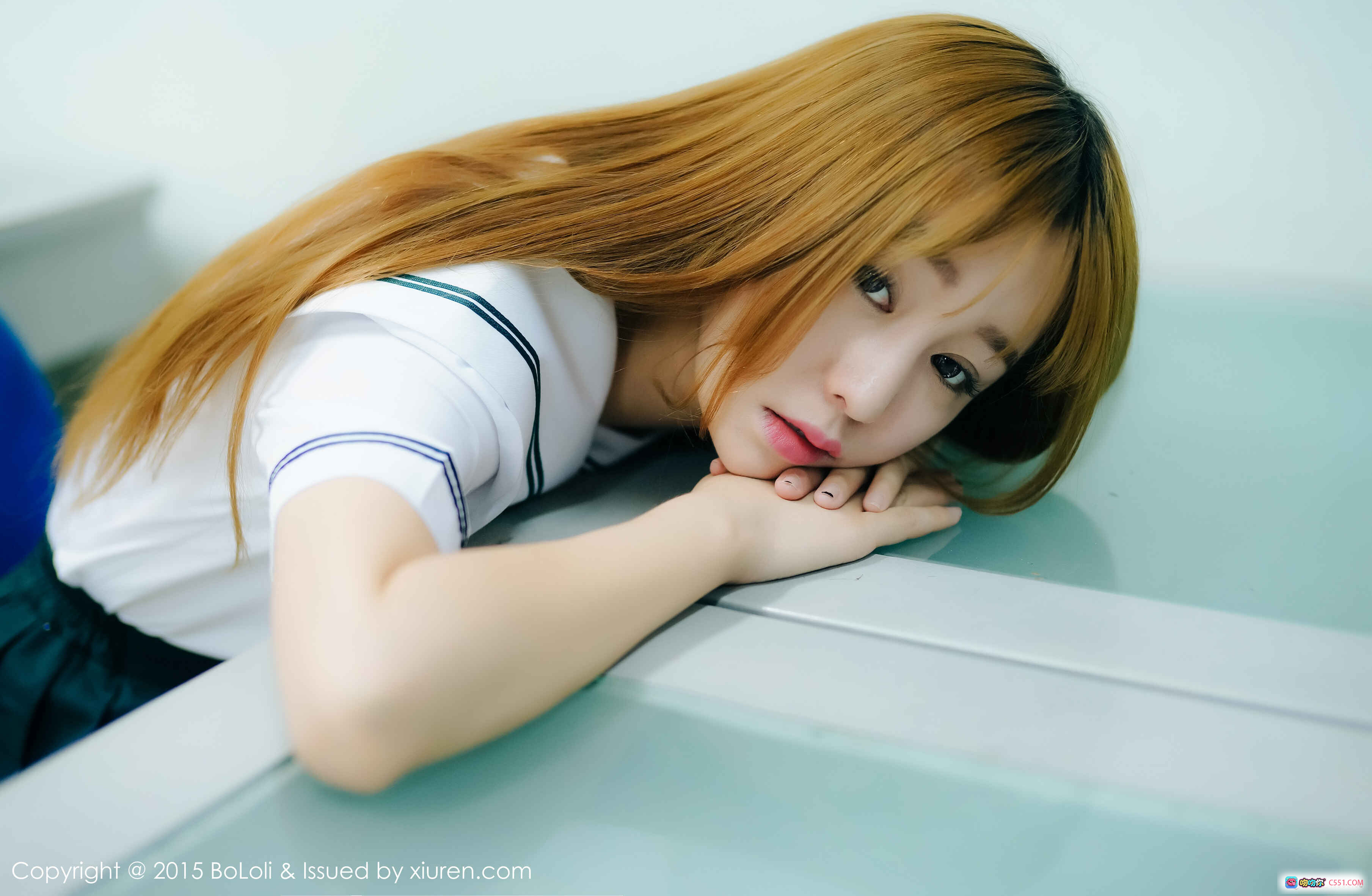 王语纯BoLoli波萝社2015写真Vol.035 白色校服长发少女清新甜美桌面倚靠私房照 - 就要吻