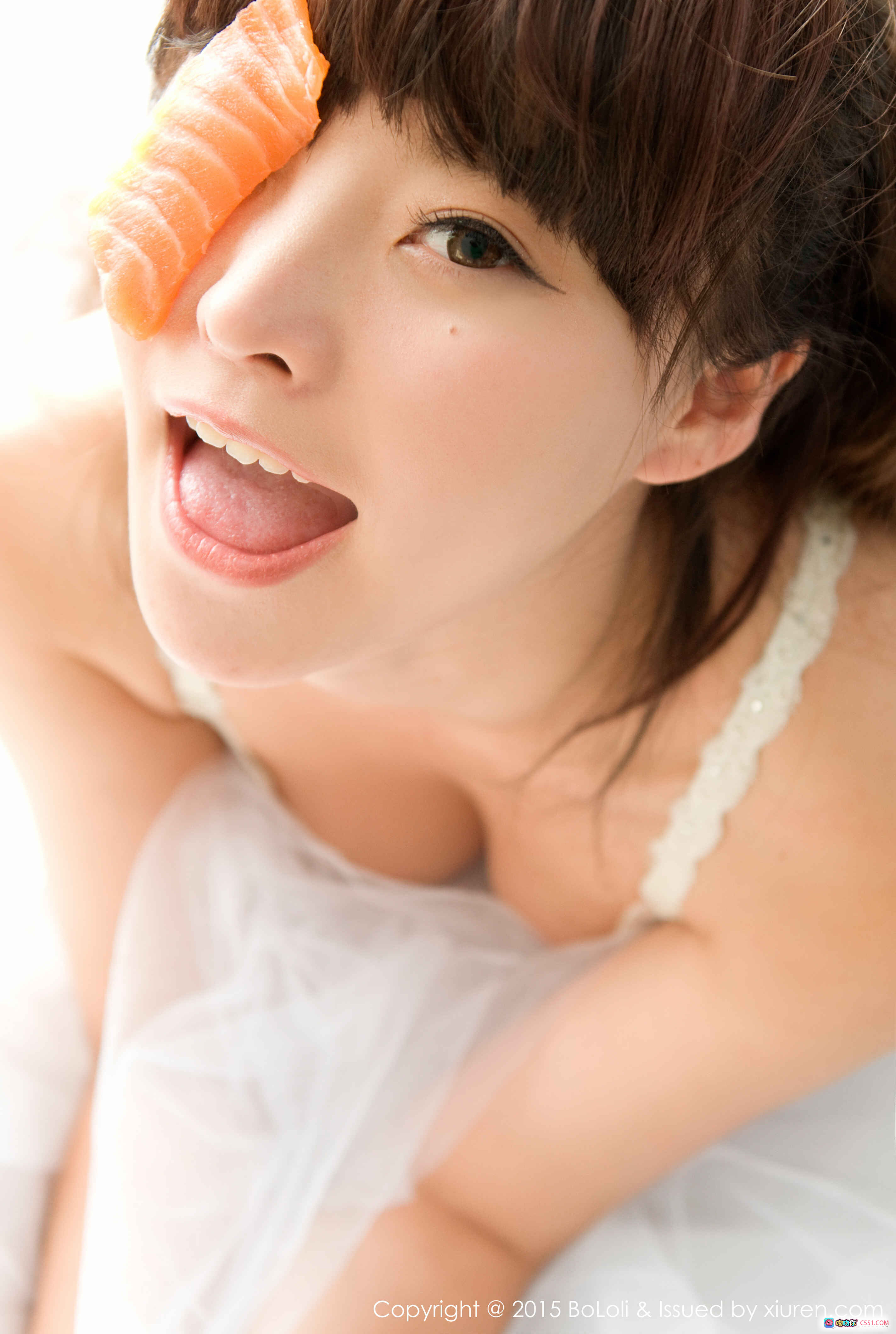 图片[5] - 柳侑绮Sevenbaby白纱内衣写真 甜美笑容性感美臀三文鱼片创意摆拍 BoLoli波萝社Vol.003 2015.03.18 - 就要吻