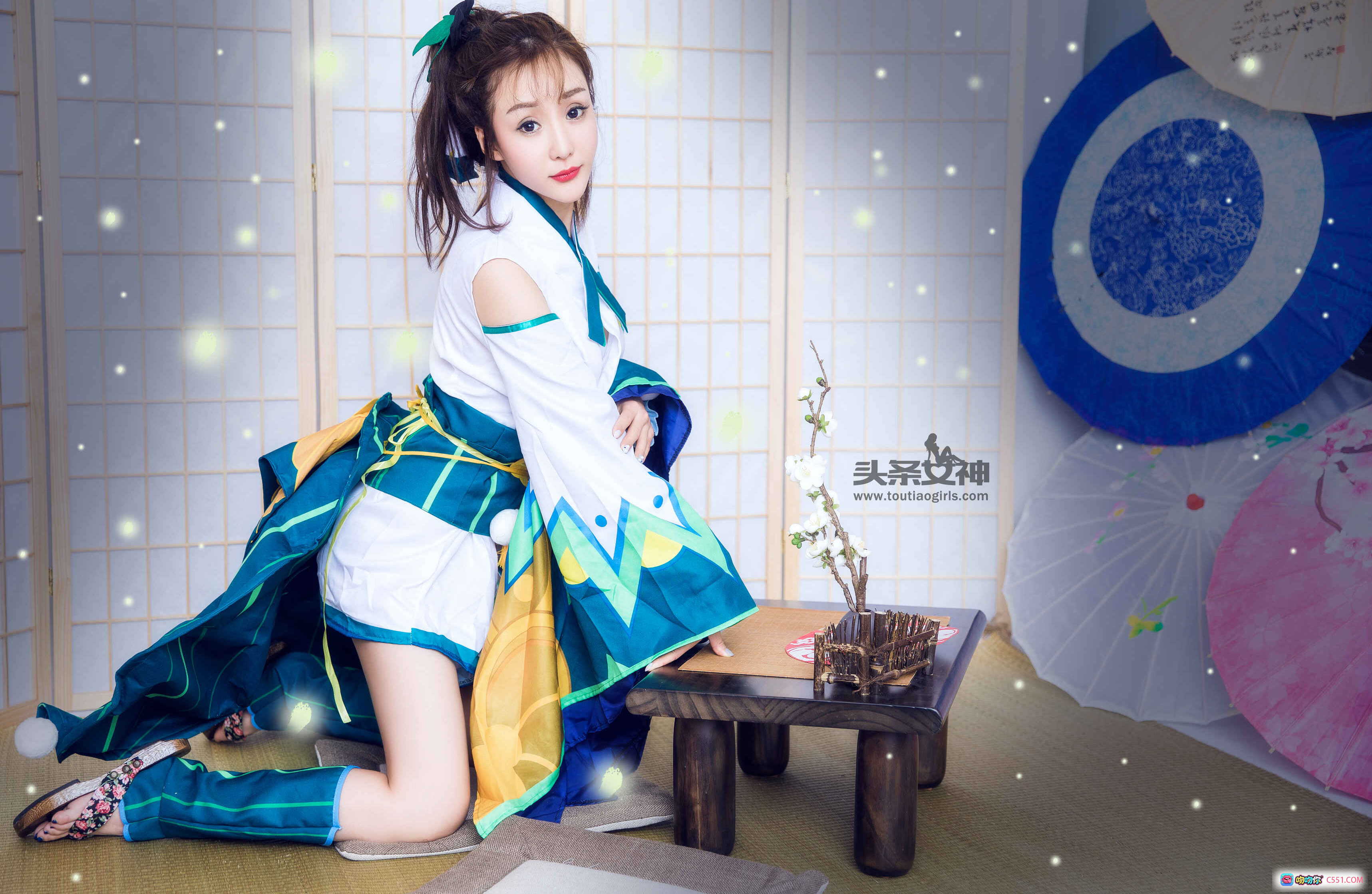 图片[8] - 头条女神米粒儿古风写真：白绿和服造型+蓝色花伞+日式屏风背景+清纯甜美妆容+盘发蝴蝶结发饰 - 就要吻