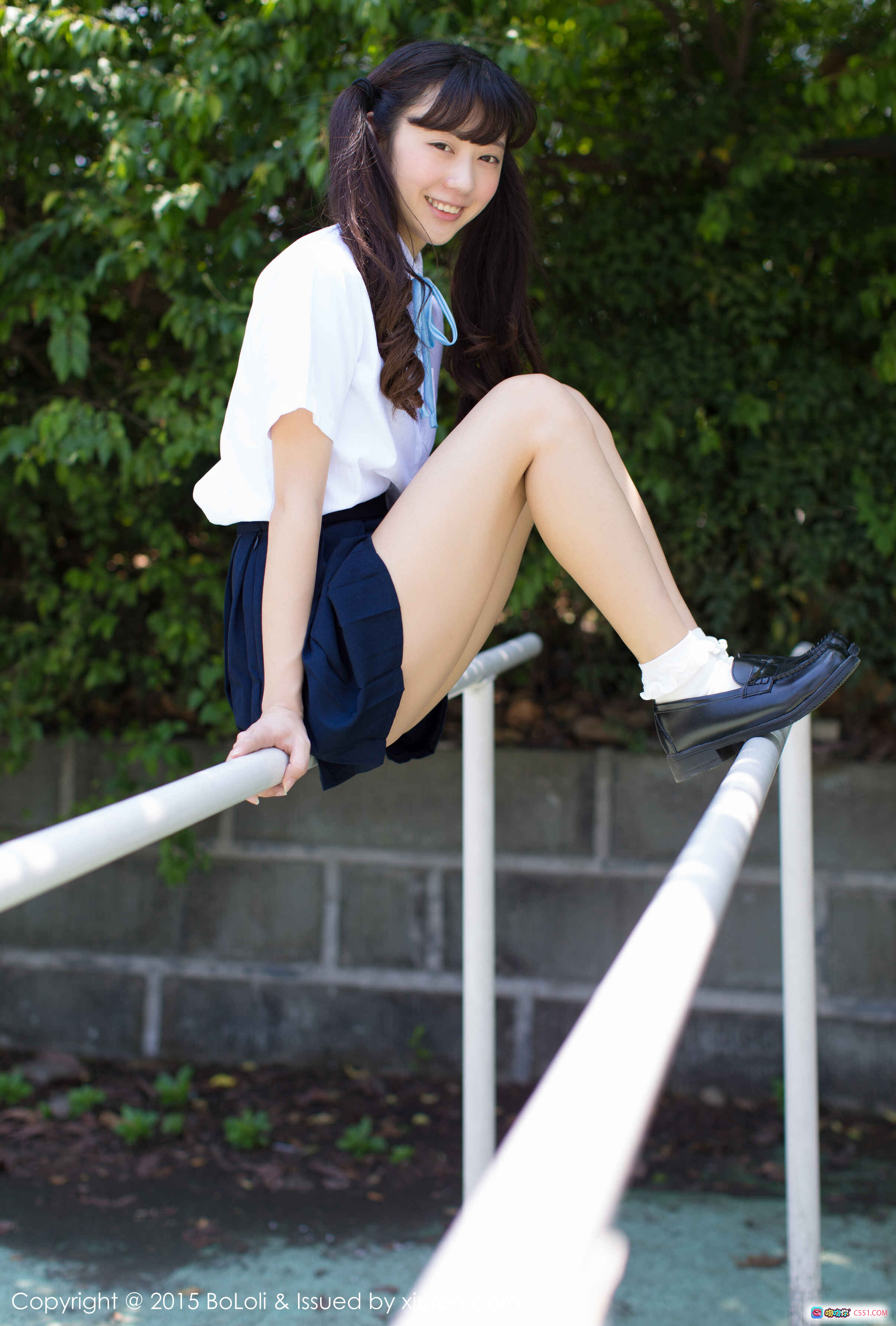 图片[6] - BoLoli波萝社Vol.031 Suki朱忆音校园教室写真 白衬衫深蓝百褶裙双马尾少女清新日系风格 - 就要吻