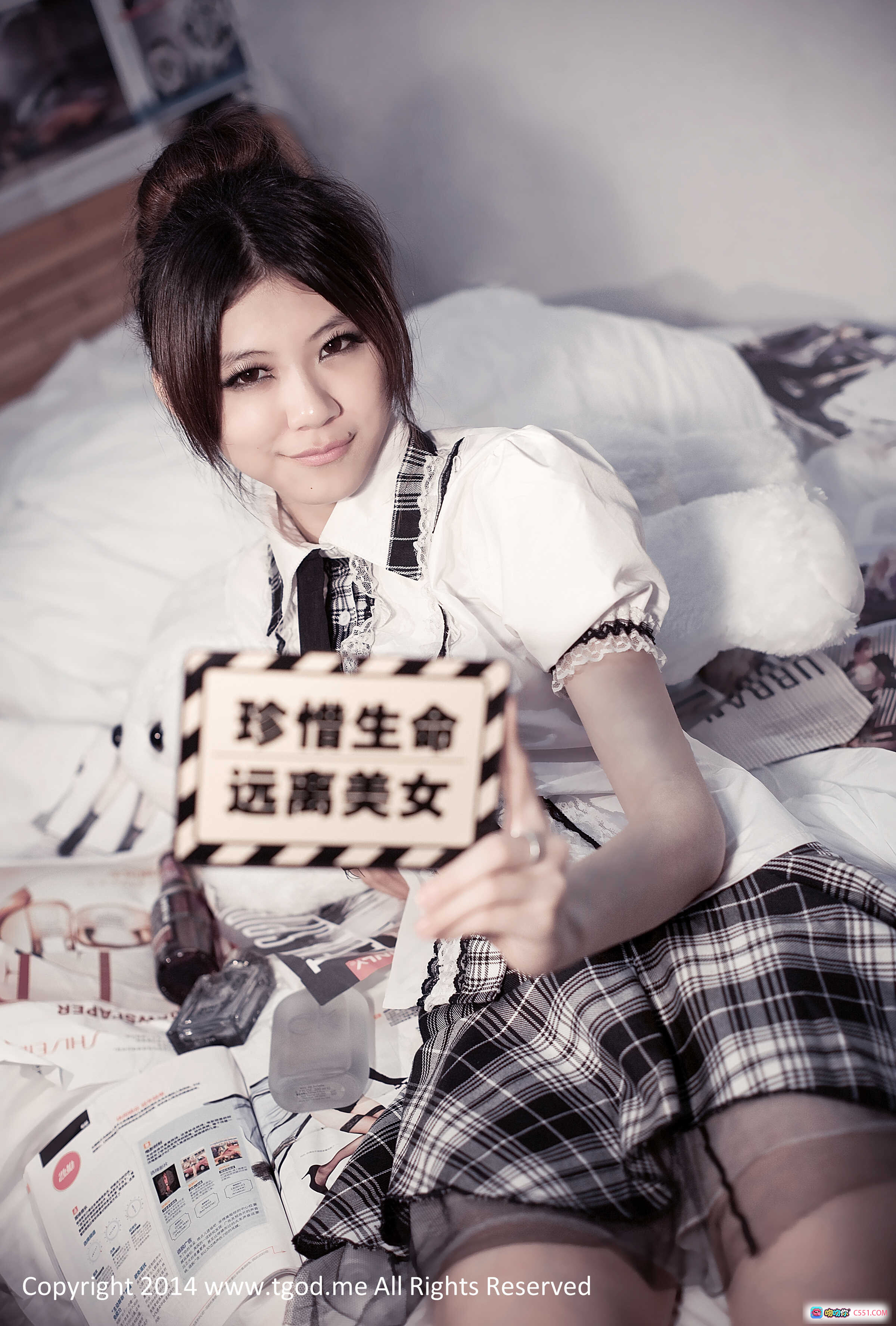 图片[3] - 猫猫性感写真：豹纹蕾丝连衣裙+轮胎坐姿+高跟鞋+时尚杂志+复古背景墙- TGOD推女神2015精选 - 就要吻