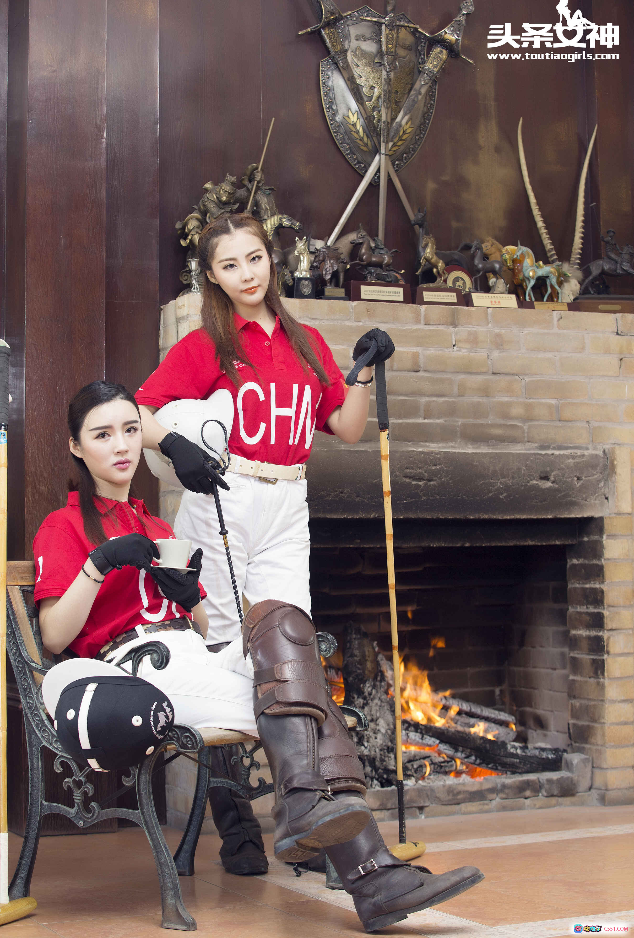 图片[4] - 优雅骑手郭婉婷马厩写真 | 黑色西装外套+紧身裤时尚造型 | 头条女神2017精选美图 - 就要吻