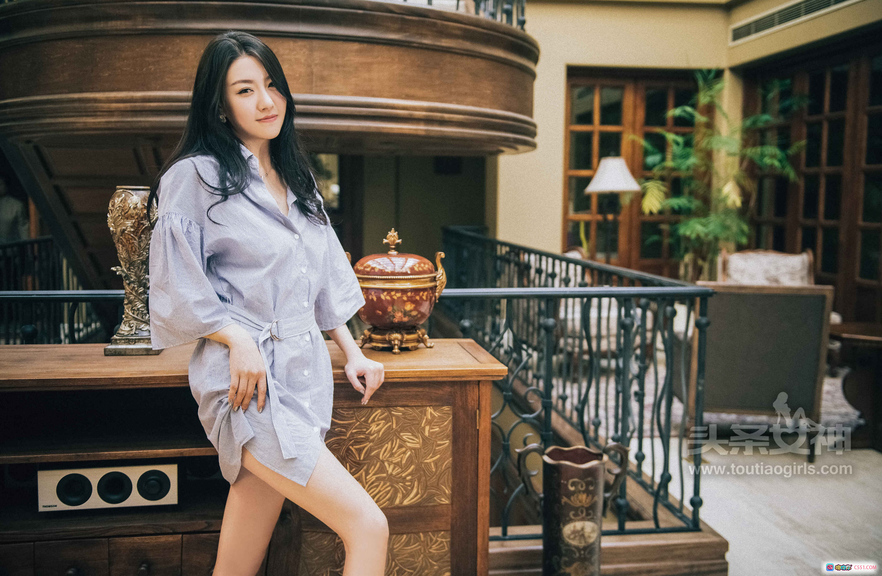 图片[6] - 丹丹爱在深秋 | 头条女神优雅写真 | 粉色吊带裙美拍 | 砖墙绿植背景 | 2017年7月3日高清图集 - 就要吻