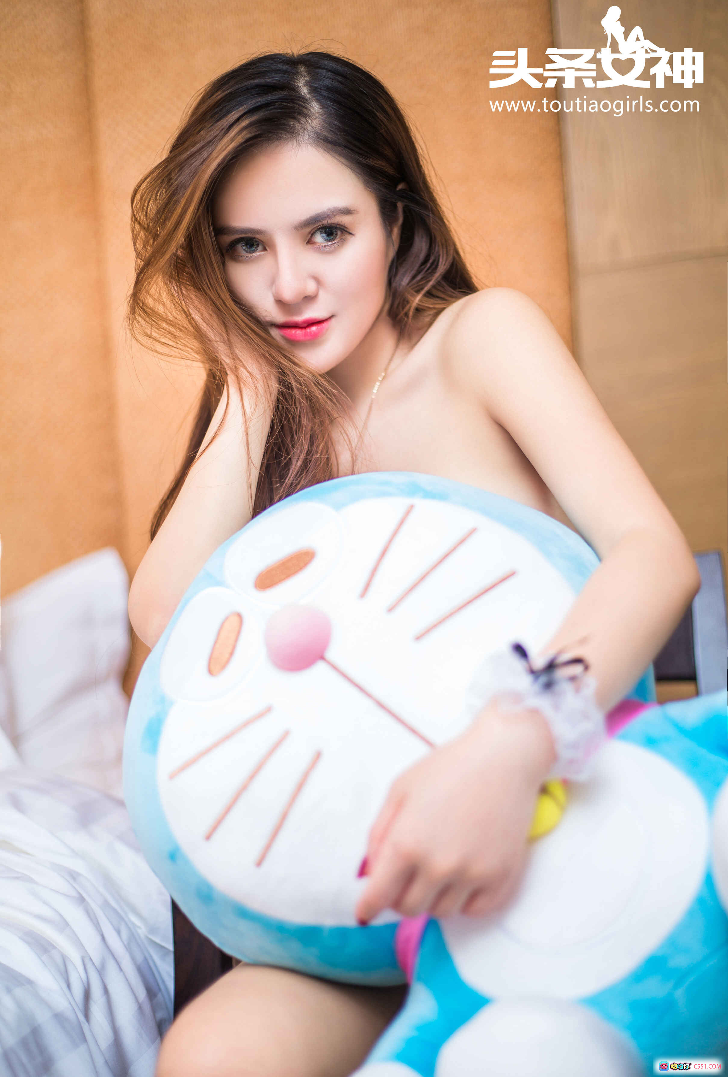 图片[5] - 头条女神崔爱熙小叮当写真：猫耳黑丝白内搭抱蓝熊床上私房美图24P - 就要吻