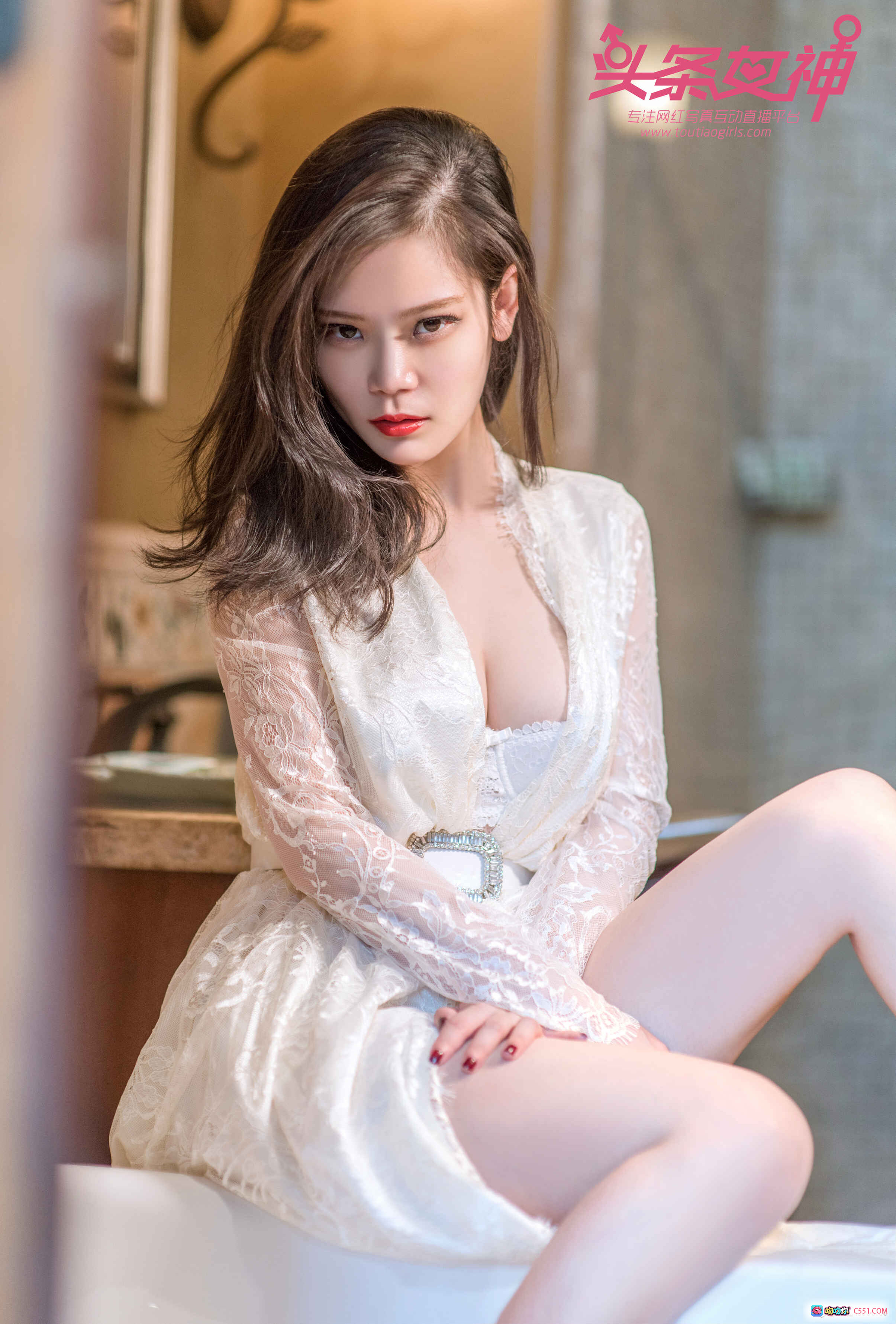 图片[4] - 头条女神小美透明欲娘写真 2017.09.26 21P高质私房美图 白色蕾丝内衣+闪亮高跟 美腿诱惑厨房场景 - 就要吻