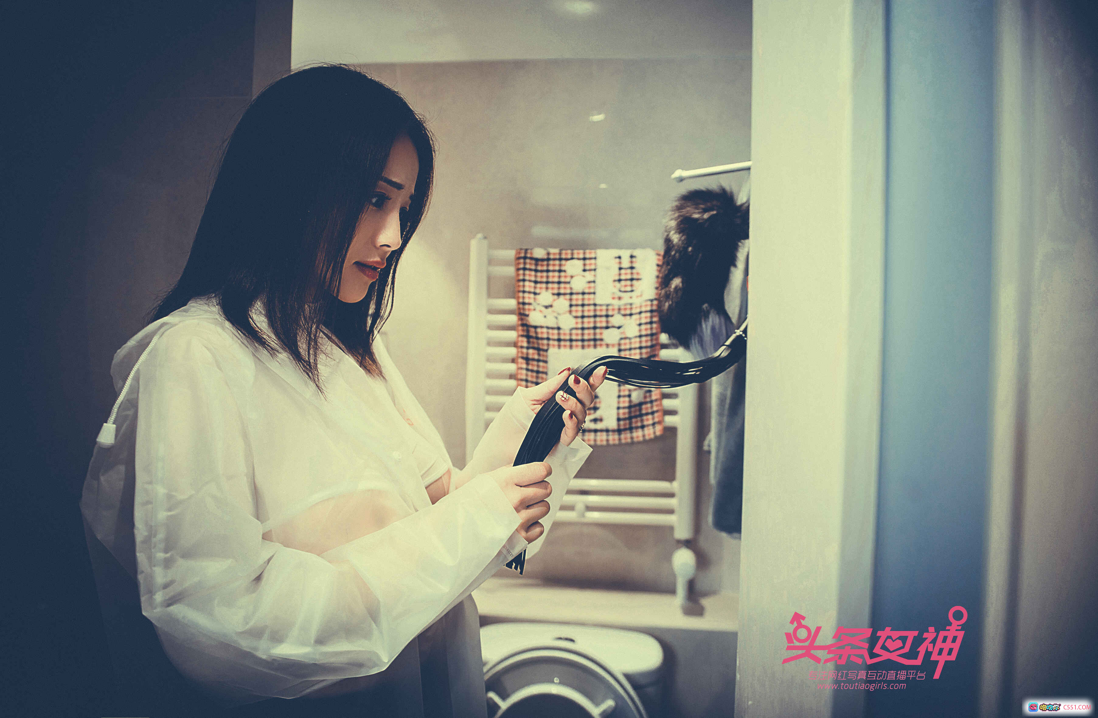 图片[7] - 头条女神雨衣修水迪爱儿性感写真45P高清美图-2018年4月18日发布 - 就要吻