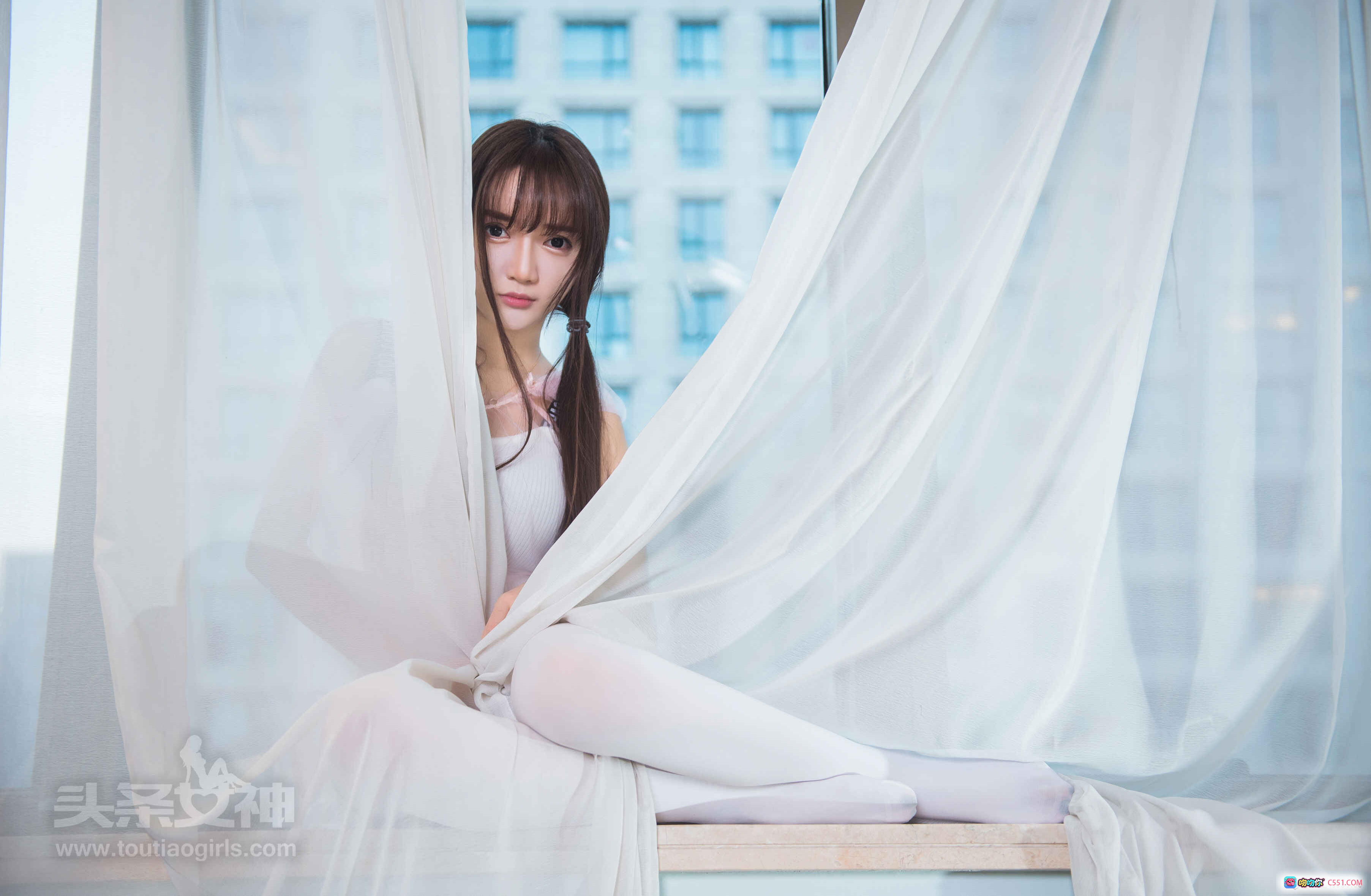 图片[7] - 小如镜窗边写真 | 白色纱帘少女风 | 丝袜美腿居家摄影 | 头条女神2017精选图集 - 就要吻