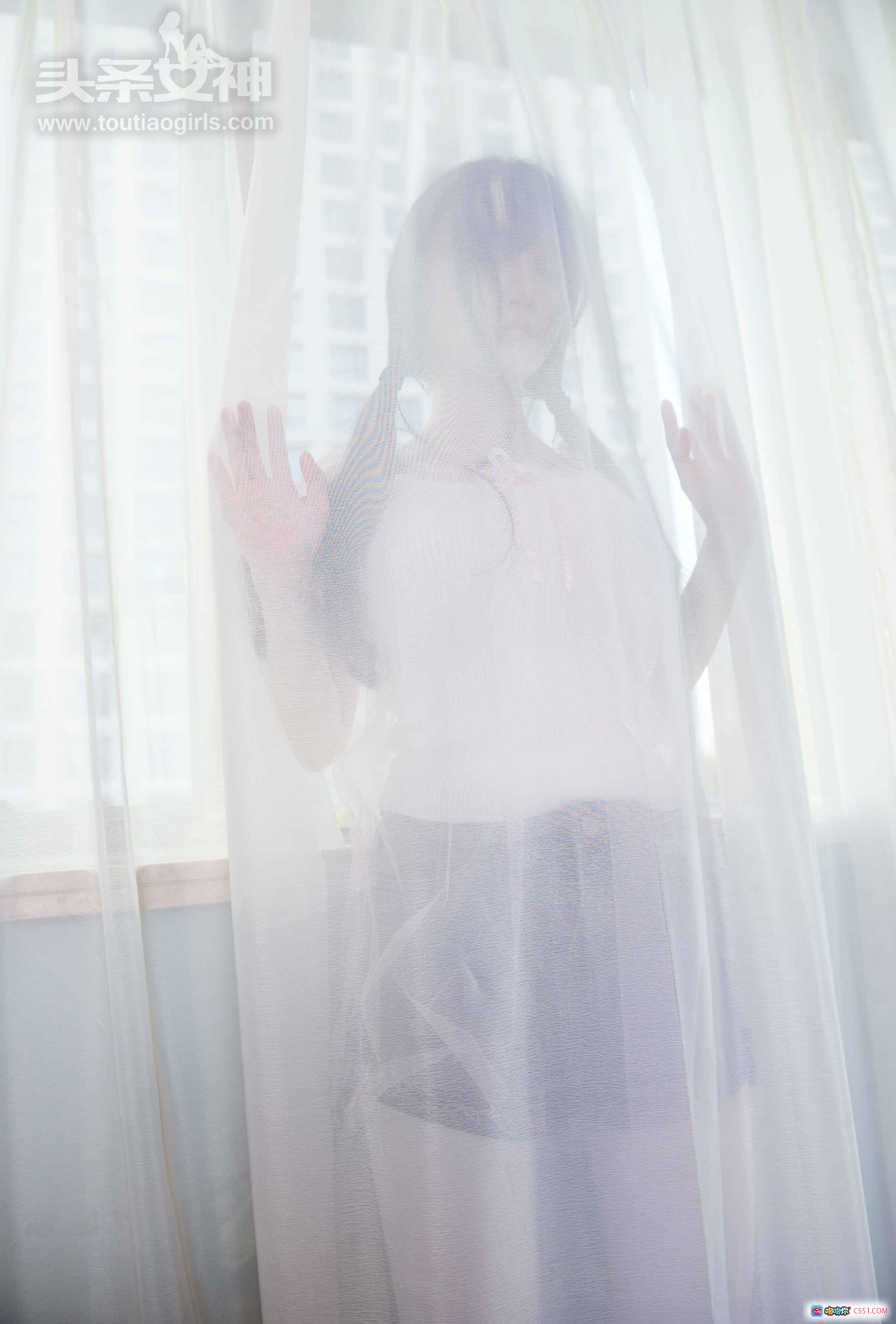 图片[5] - 小如镜窗边写真 | 白色纱帘少女风 | 丝袜美腿居家摄影 | 头条女神2017精选图集 - 就要吻