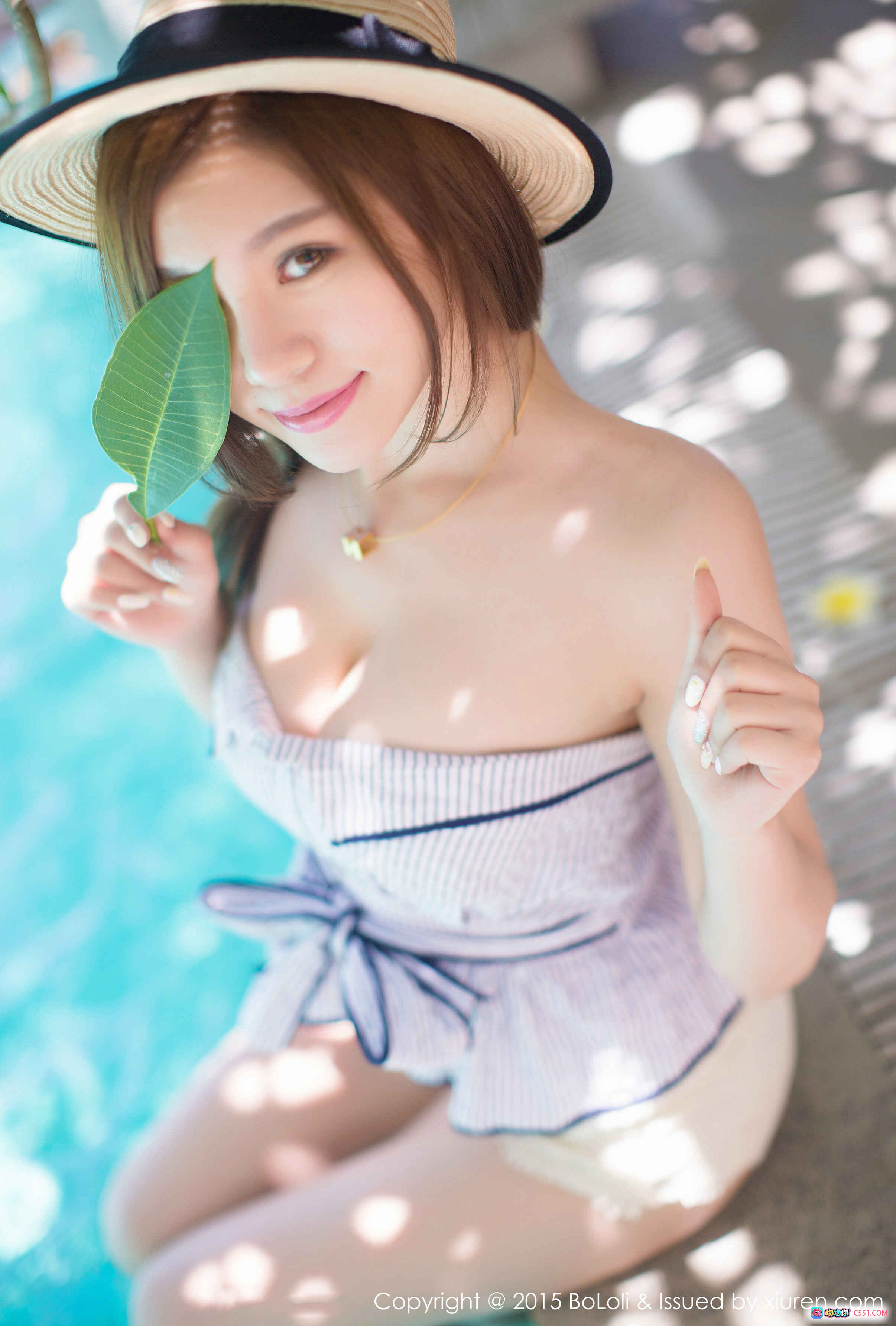 图片[8] - 刘娅希草地写真 | 白色比基尼性感少女 | BoLoli波萝社Vol.014 | 2015春日户外摄影 - 就要吻