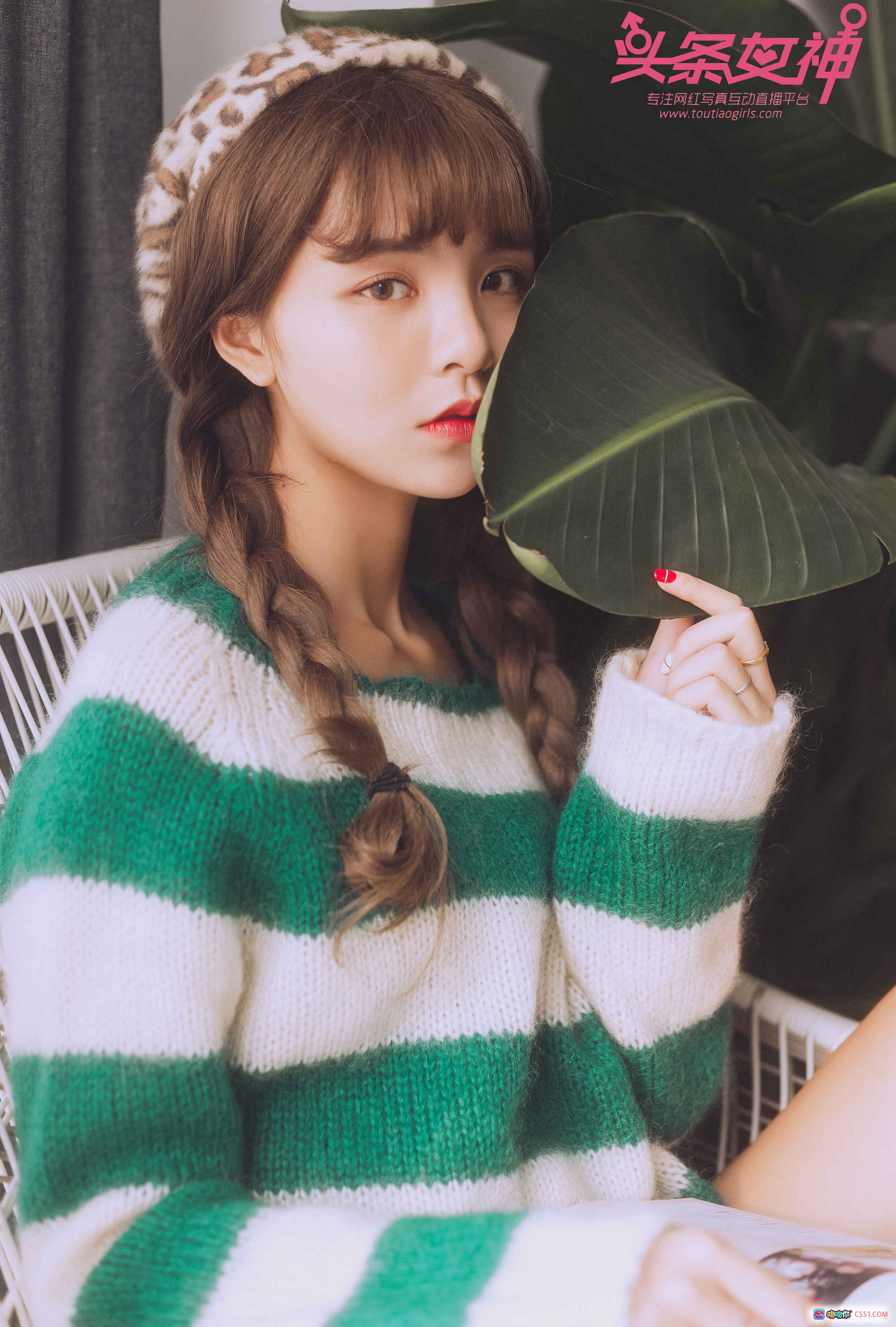 图片[3] - 头条女神扬清新居家写真 | 白色浴袍少女洗衣机旁甜美凝视 | 2018年1月22日17P高清图集 - 就要吻