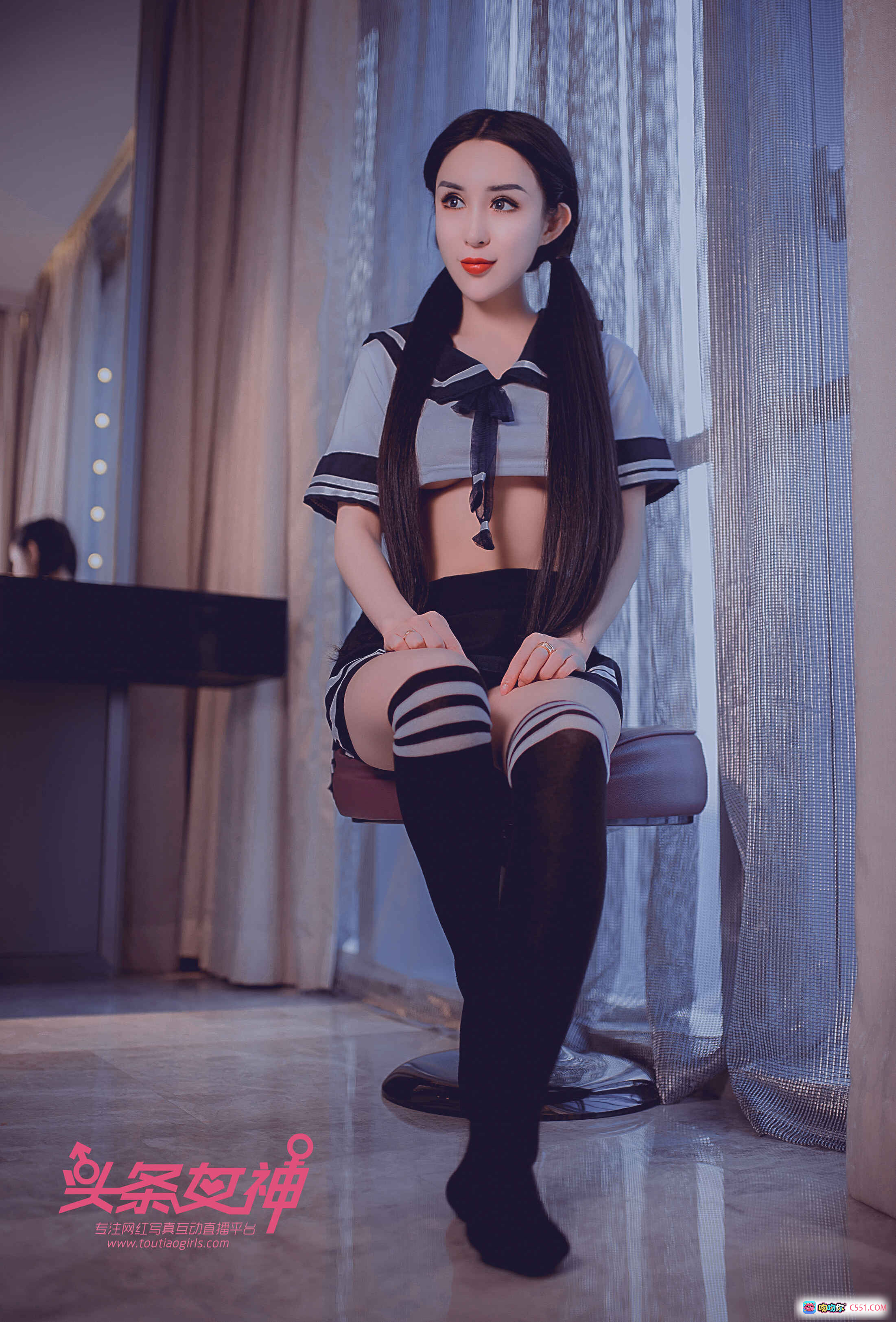 图片[2] - 清纯学妹李思彤水手服写真 | 黑丝过膝袜性感私房照 | 头条女神2018精选美图 - 就要吻