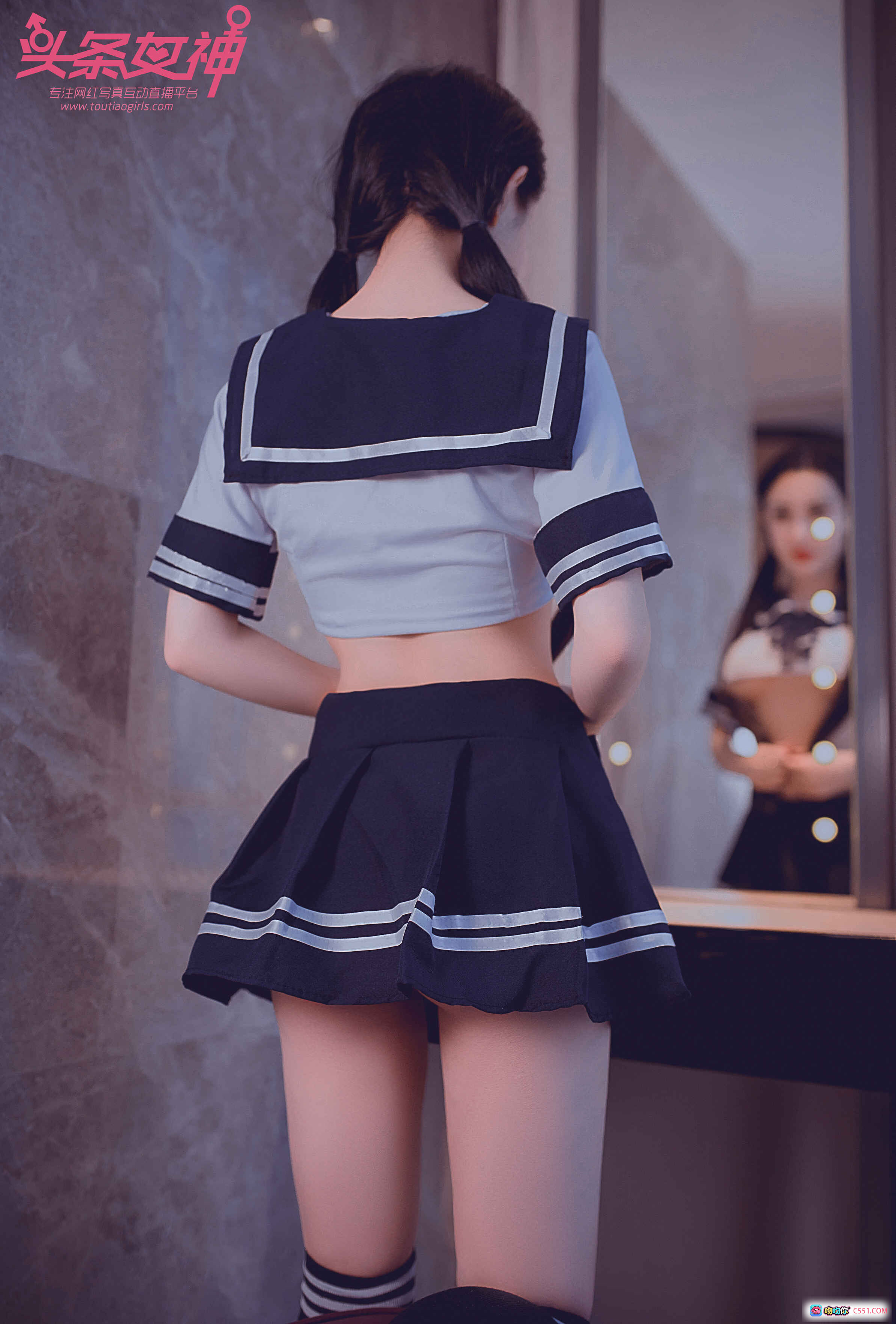 图片[8] - 清纯学妹李思彤水手服写真 | 黑丝过膝袜性感私房照 | 头条女神2018精选美图 - 就要吻