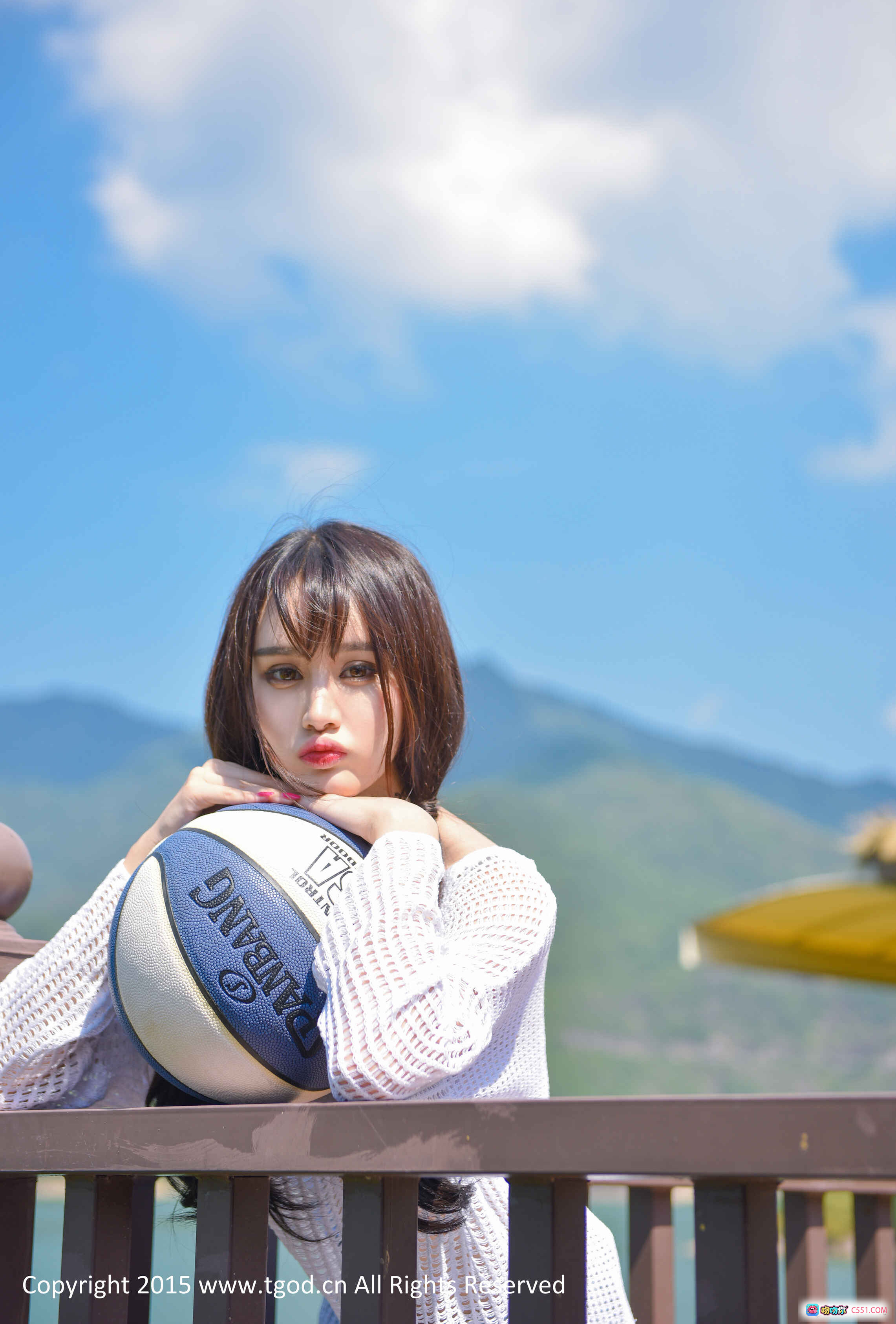 图片[3] - Cheryl青树云曼旅拍写真｜湖畔单车少女｜清新自然风光｜山景湖水茅屋｜2015经典外拍美图 - 就要吻