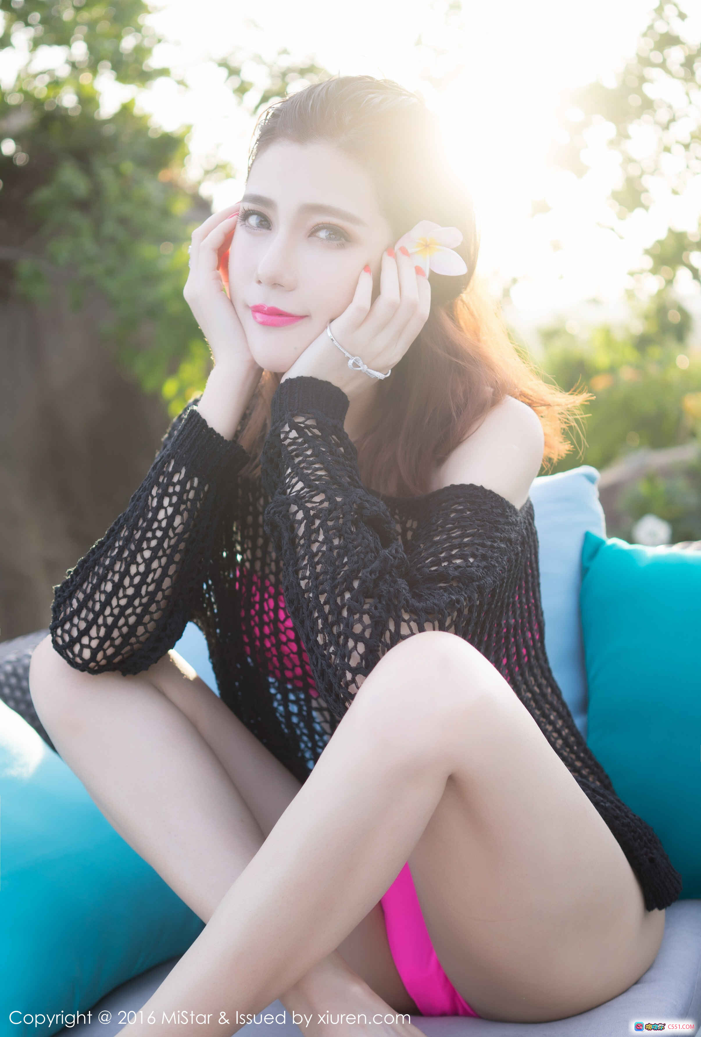 图片[5] - Sandy陈天扬热带风情比基尼写真 | 花朵图案泳装 | 自然岩石绿植背景 | 甜美性感户外拍摄 - 就要吻