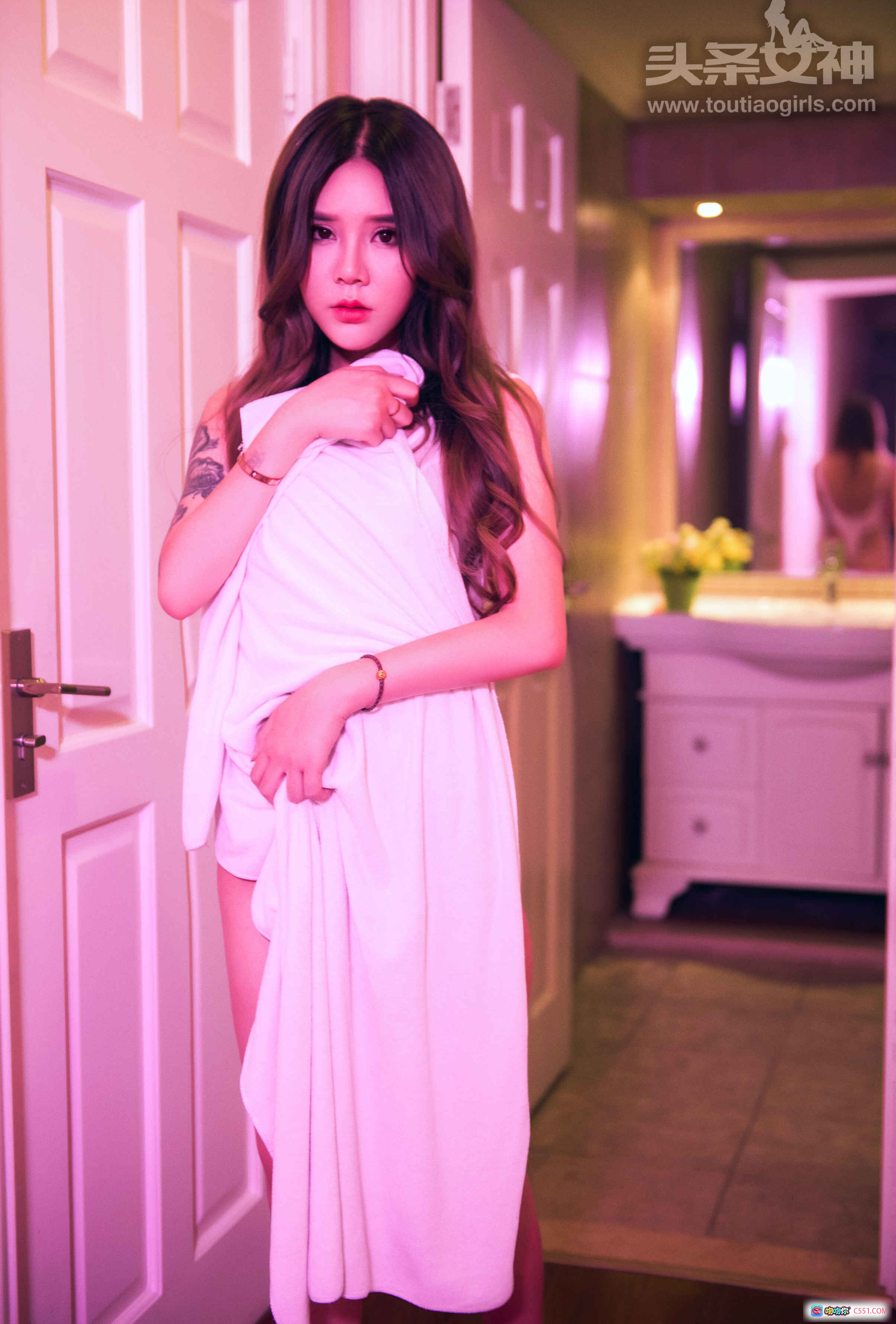 图片[7] - 头条女神爱丽莎九儿性感写真：黑蕾丝内衣美臀诱惑，浴室私房风情尽显迷人曲线 - 就要吻