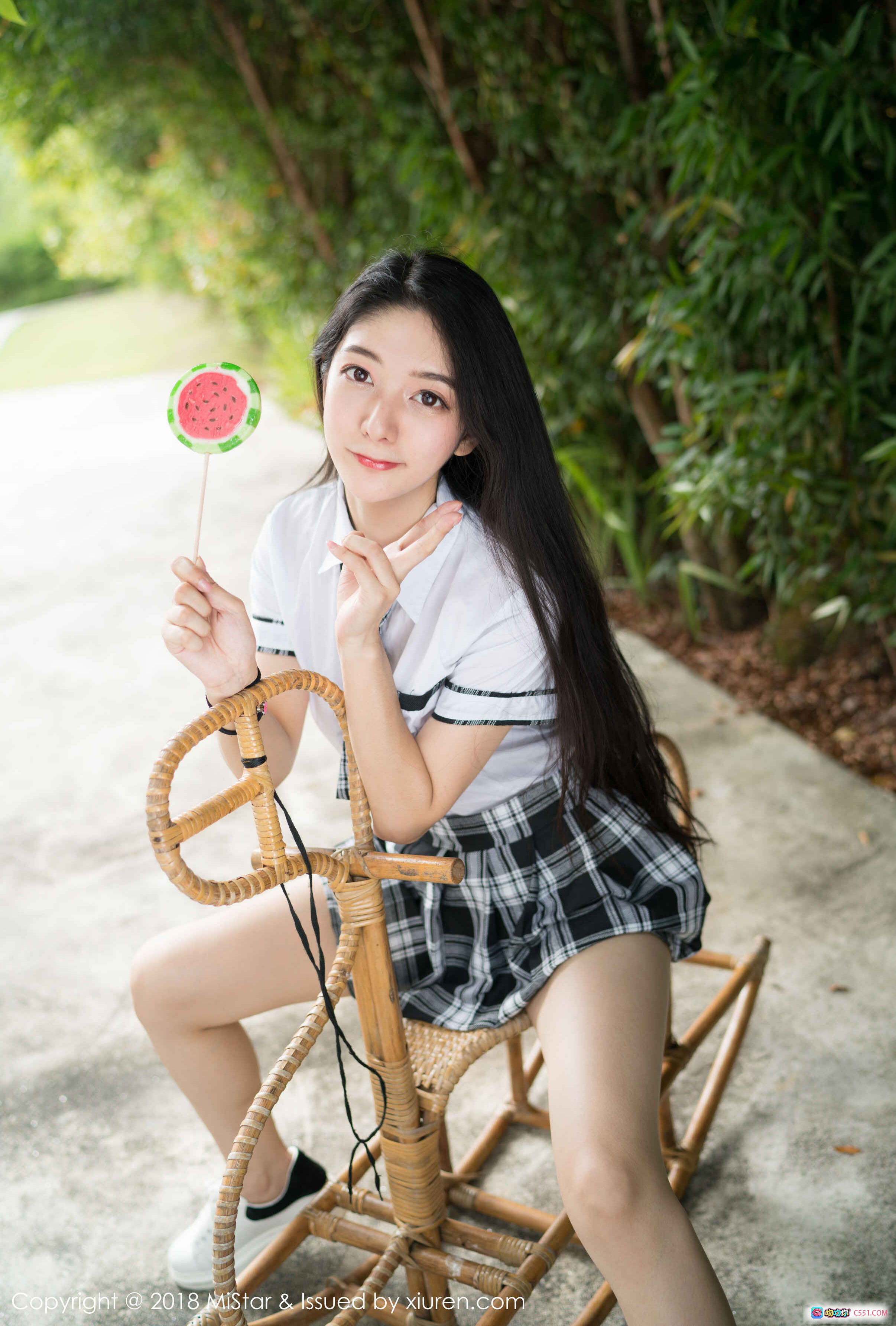 图片[4] - MiStar 2018 VOL.207 小热巴海滩写真 灰色深V背心 白色内裤 沙滩自然光 清新性感美女 热带风情 夏日度假风 无视频纯图 - 就要吻