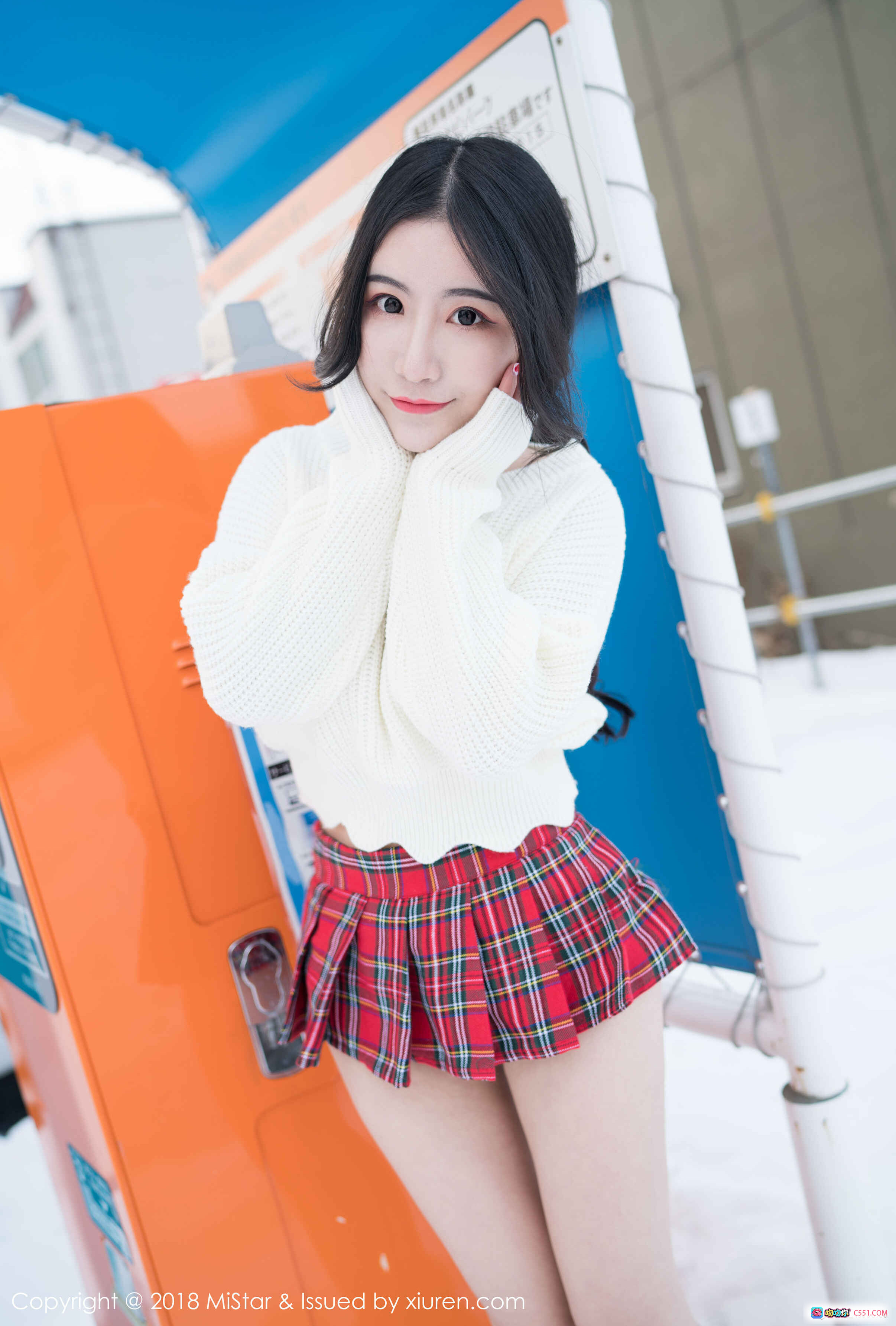图片[8] - 雪地美少女绯月樱性感写真 | 红格短裙白毛衣搭配雪靴 | MiStar Vol.231高清图集 - 就要吻