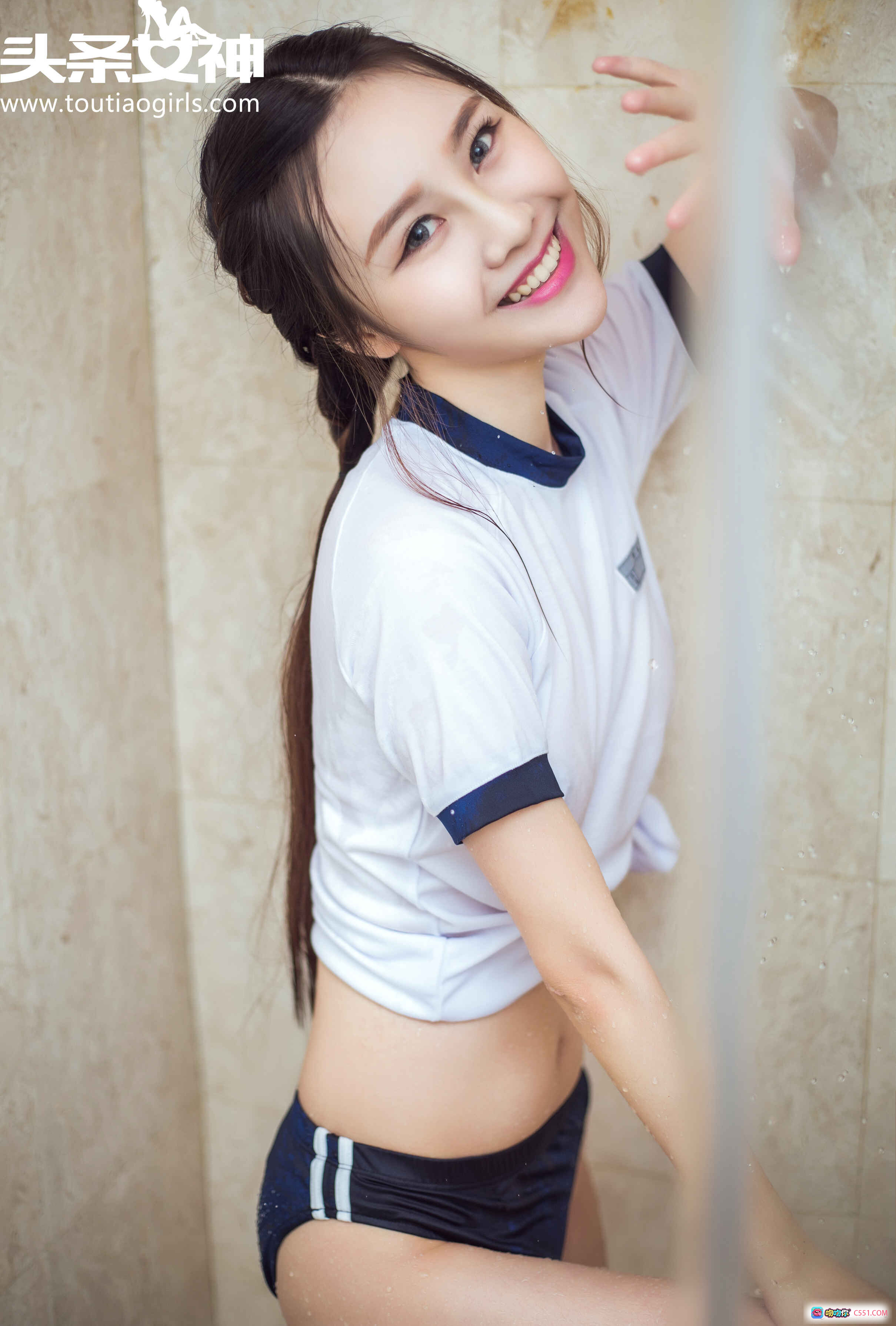 图片[8] - 头条女神周思超浴室迷情写真-湿身诱惑白T黑裤性感私房照 - 就要吻