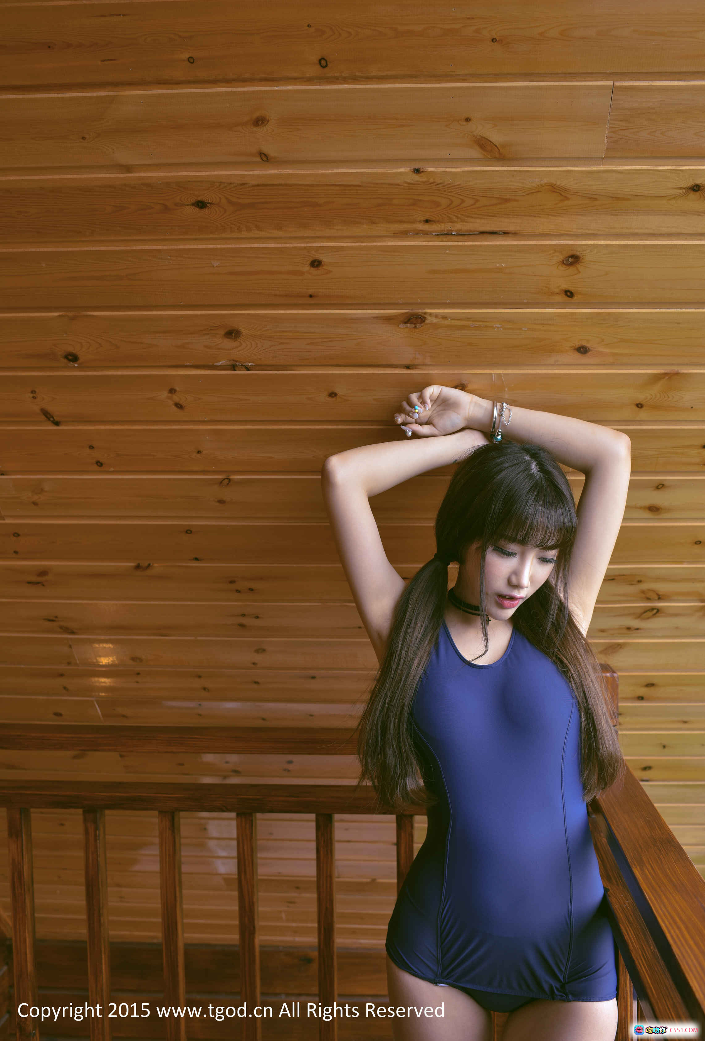 图片[4] - Akiki朱若慕云曼旅拍写真 | 木质阁楼蓝裙黑丝美腿性感私房照 2015 TGOD推女神第二刊 - 就要吻