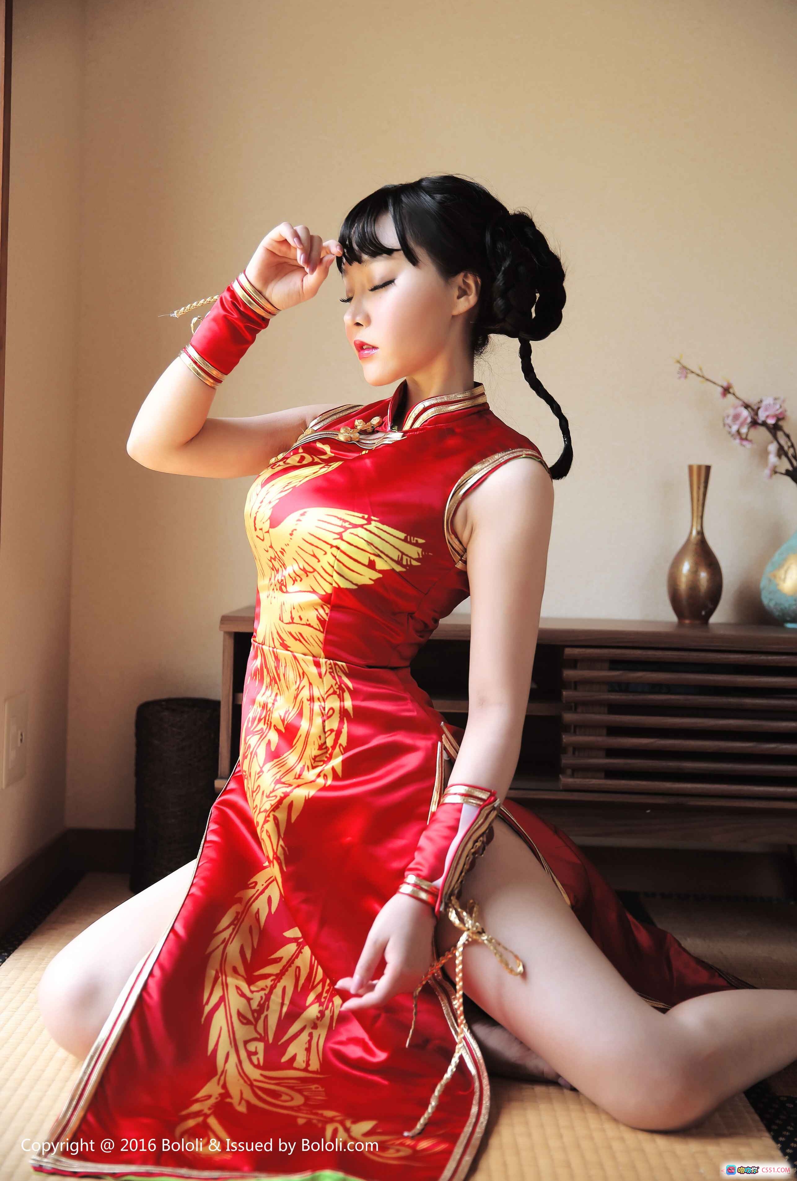 图片[4] - 柳侑绮旗袍高踢腿写真 | BoLoli波萝社VOL.078 | 红金刺绣旗袍+绿色开衩 | 日式和室场景 | 动感格斗姿势 | 2017年7月3日发布 - 就要吻