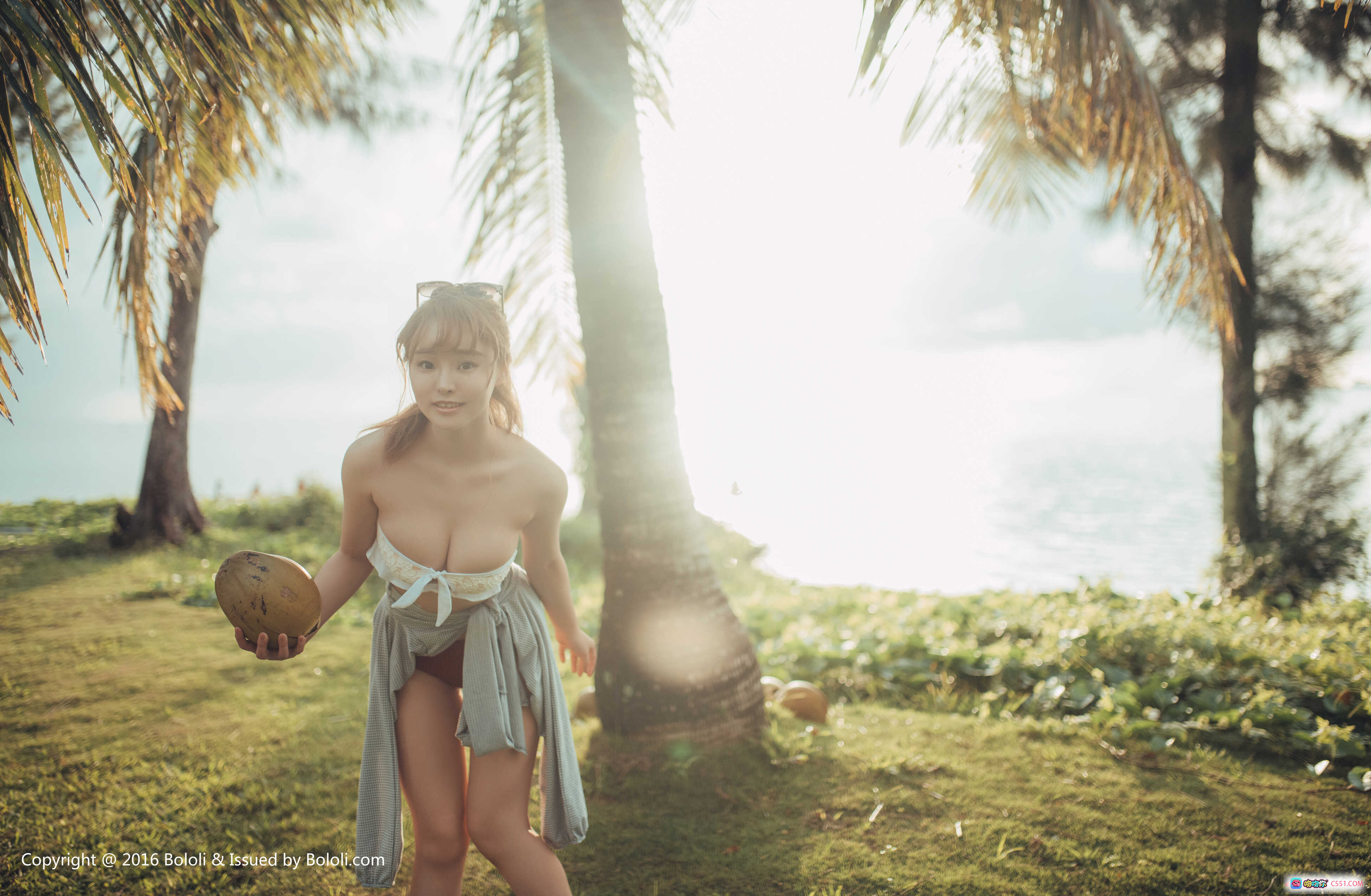 图片[7] - 柳侑绮性感写真 | BoLoli波萝社VOL.129 | 白色抹胸+牛仔短裤 | 户外绿网背景 | EXIT标志点缀 | 2017年11月30日发布 - 就要吻