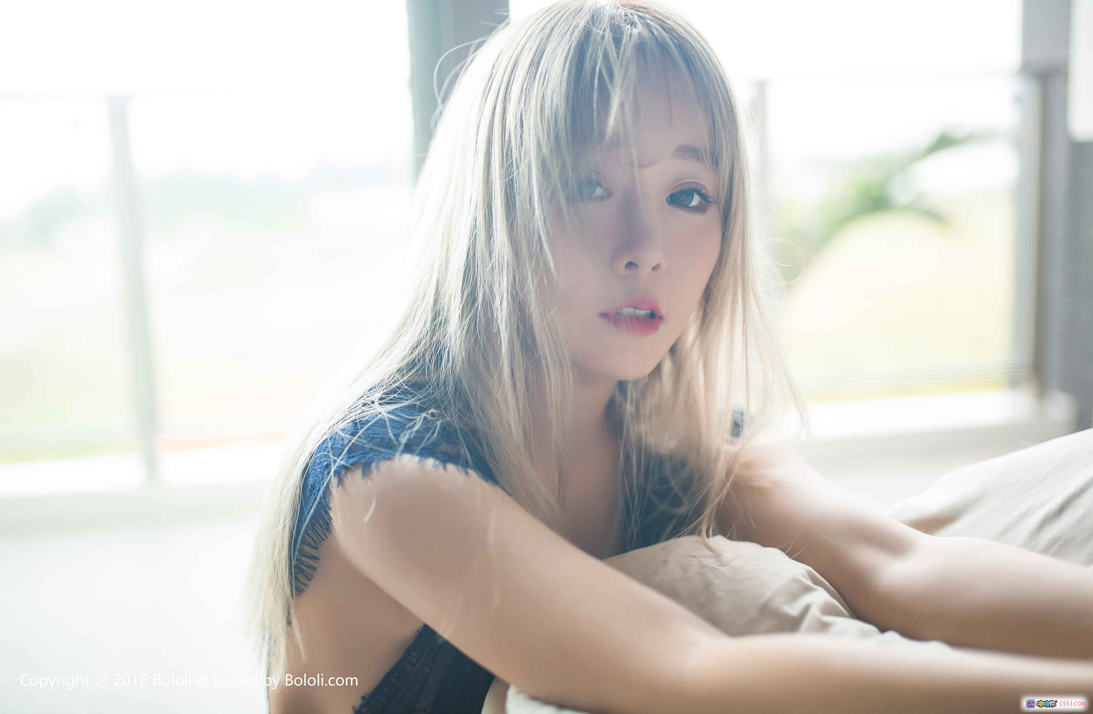 图片[3] - 王雨纯白色睡衣床照写真 | BoLoli波萝社VOL.051高清私房美图 | 金发少女慵懒卧床性感诱惑 - 就要吻