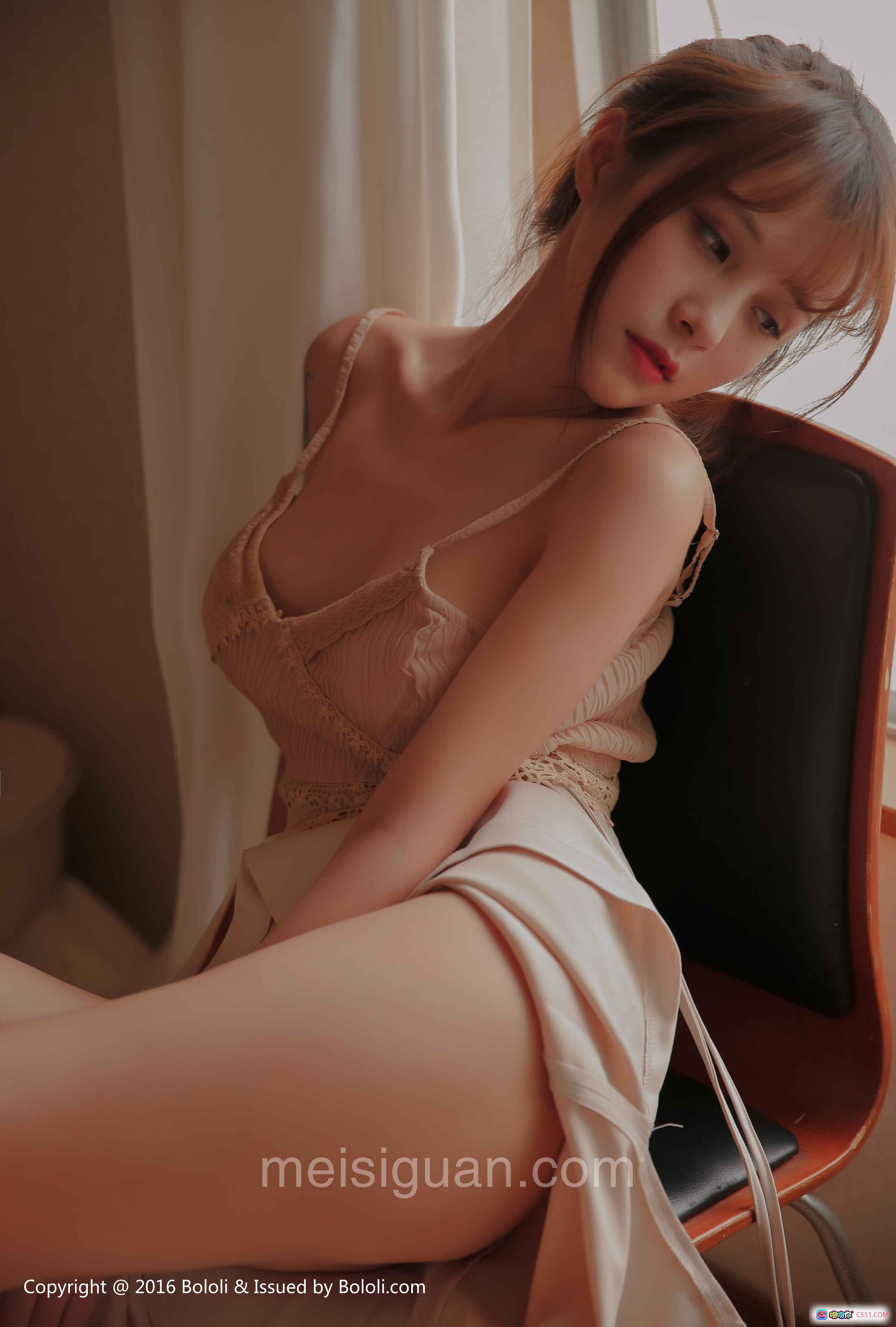 图片[7] - 夏美酱户外写真 | 草帽白裙少女 | 纹身美腿自然风 | BoLoli波萝社VOL.101清新私房照 - 就要吻