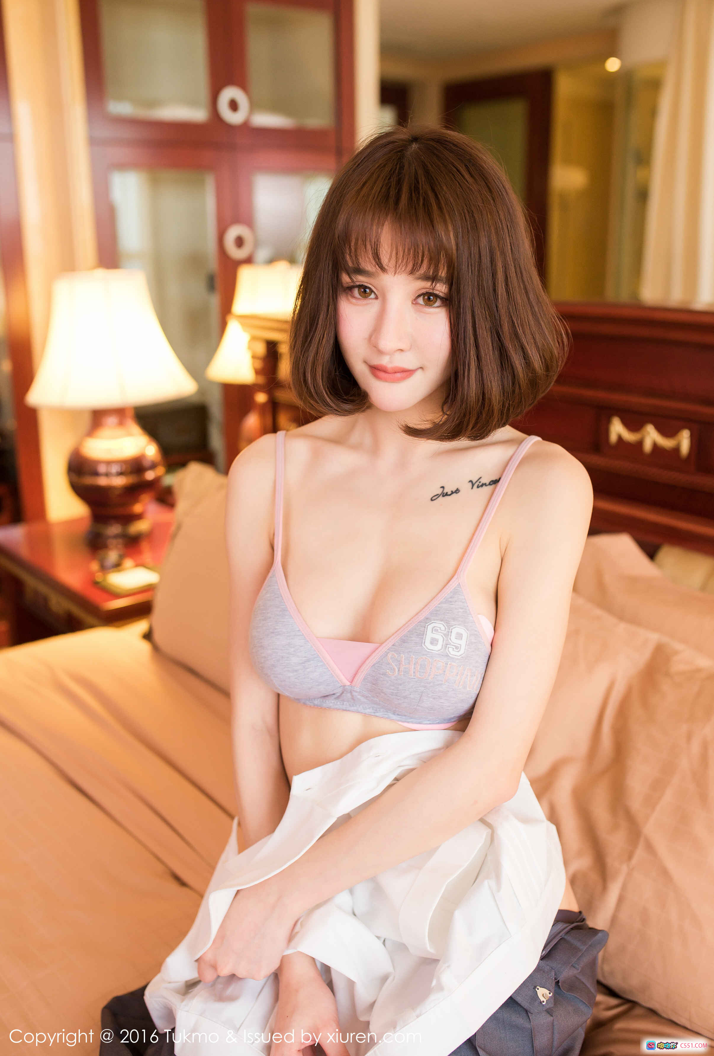 图片[6] - Cheryl青树性感写真 | 白衬衫短裙搭配长袜 | 床上私房美拍 | Tukmo 2016 VOL.093高清图集 - 就要吻