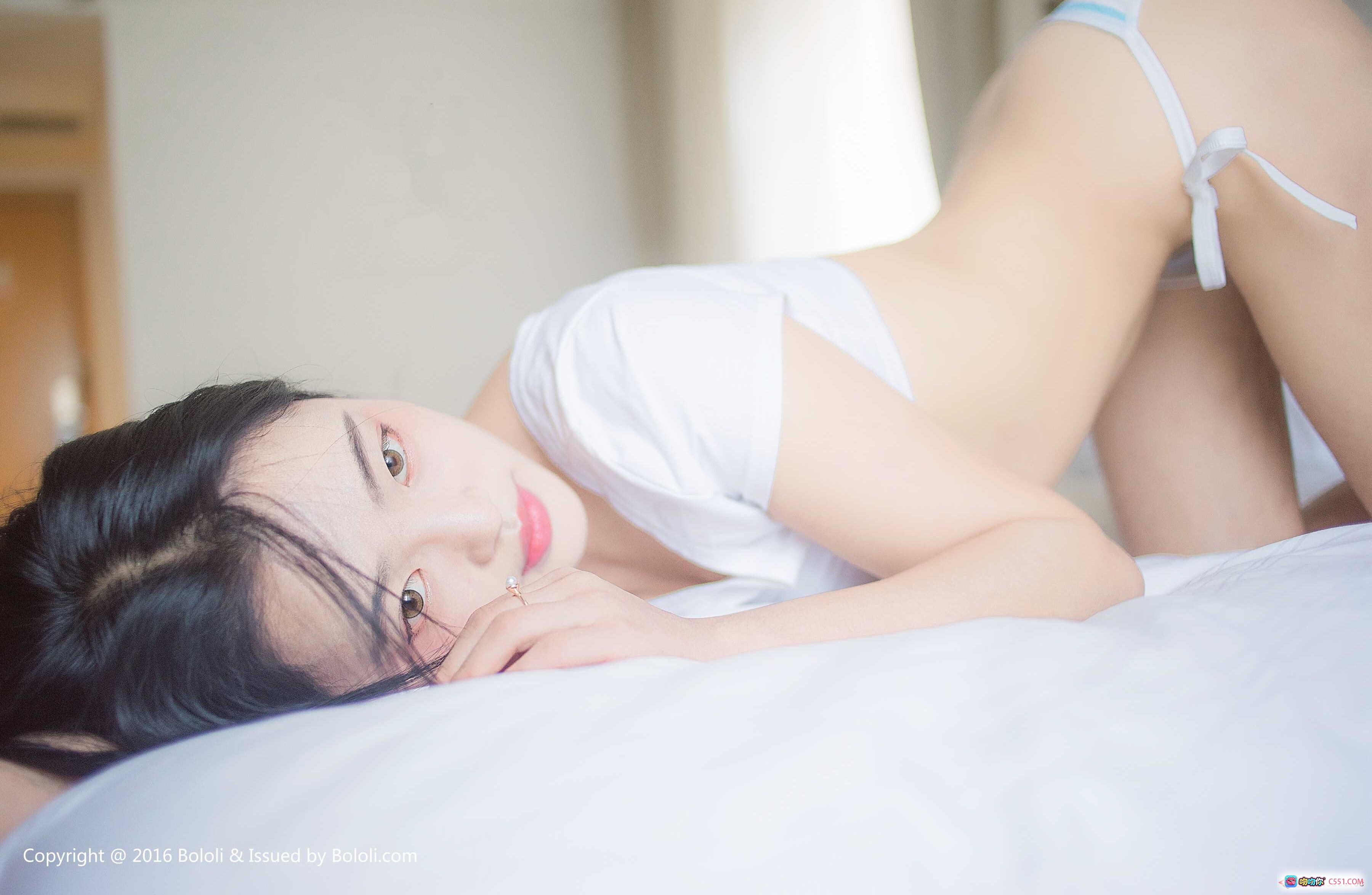 图片[10] - 苗萝酱性感背影写真 | 蓝白条纹内裤 | 室内私房美臀 | BoLoli波萝社VOL.039高清图集 - 就要吻