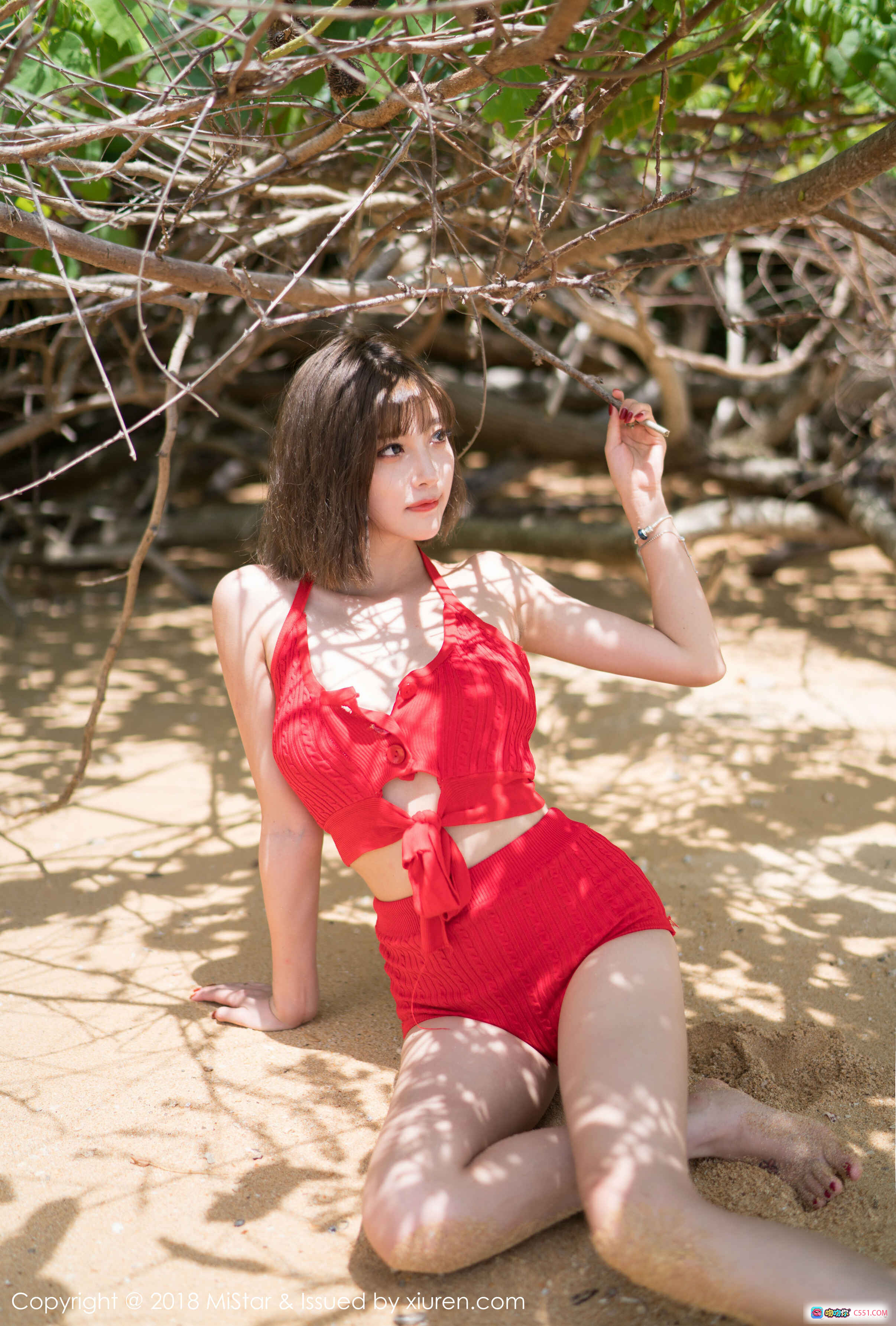 图片[4] - 杨晨晨Sugar红色比基尼沙滩写真 | MiStar2018 VOL.219 甜美短发少女户外私房照 - 就要吻