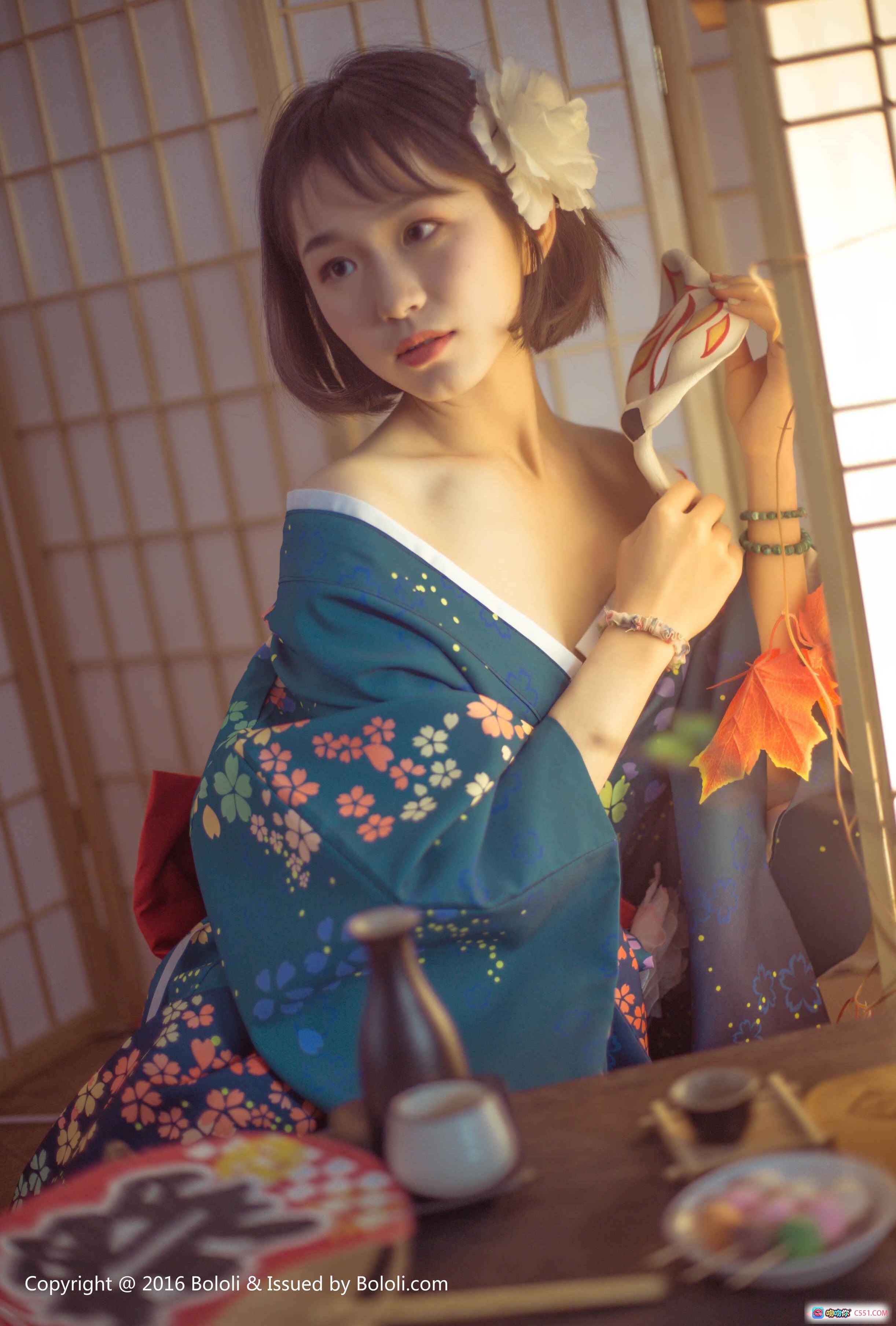 图片[10] - 日系和风少女写真 | 蓝色樱花浴衣 | 白花发饰 | 手持狐狸面具 | 传统日式屏风背景 | BoLoli波萝社2018年1月16日VOL.132 - 就要吻