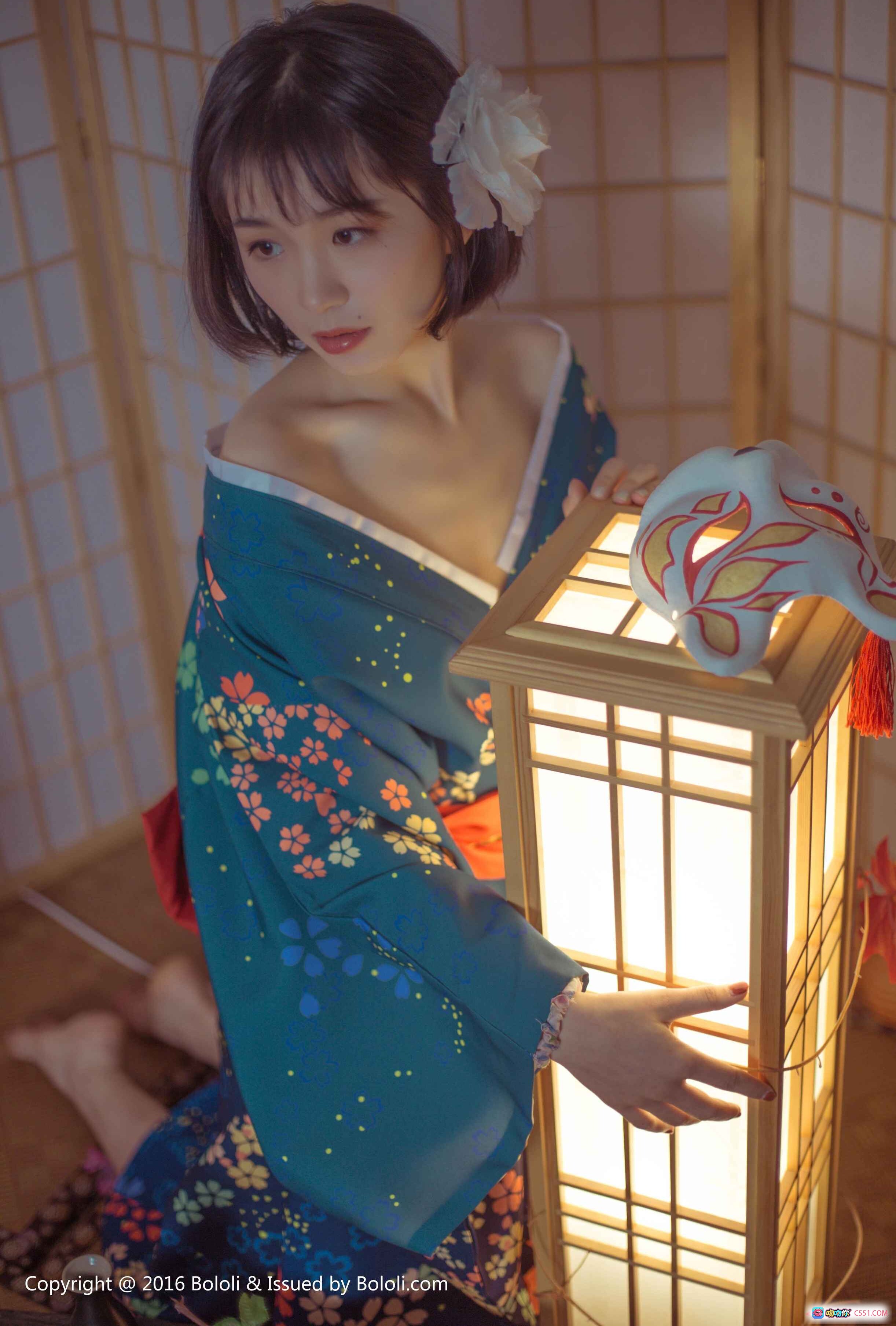 图片[5] - 日系和风少女写真 | 蓝色樱花浴衣 | 白花发饰 | 手持狐狸面具 | 传统日式屏风背景 | BoLoli波萝社2018年1月16日VOL.132 - 就要吻