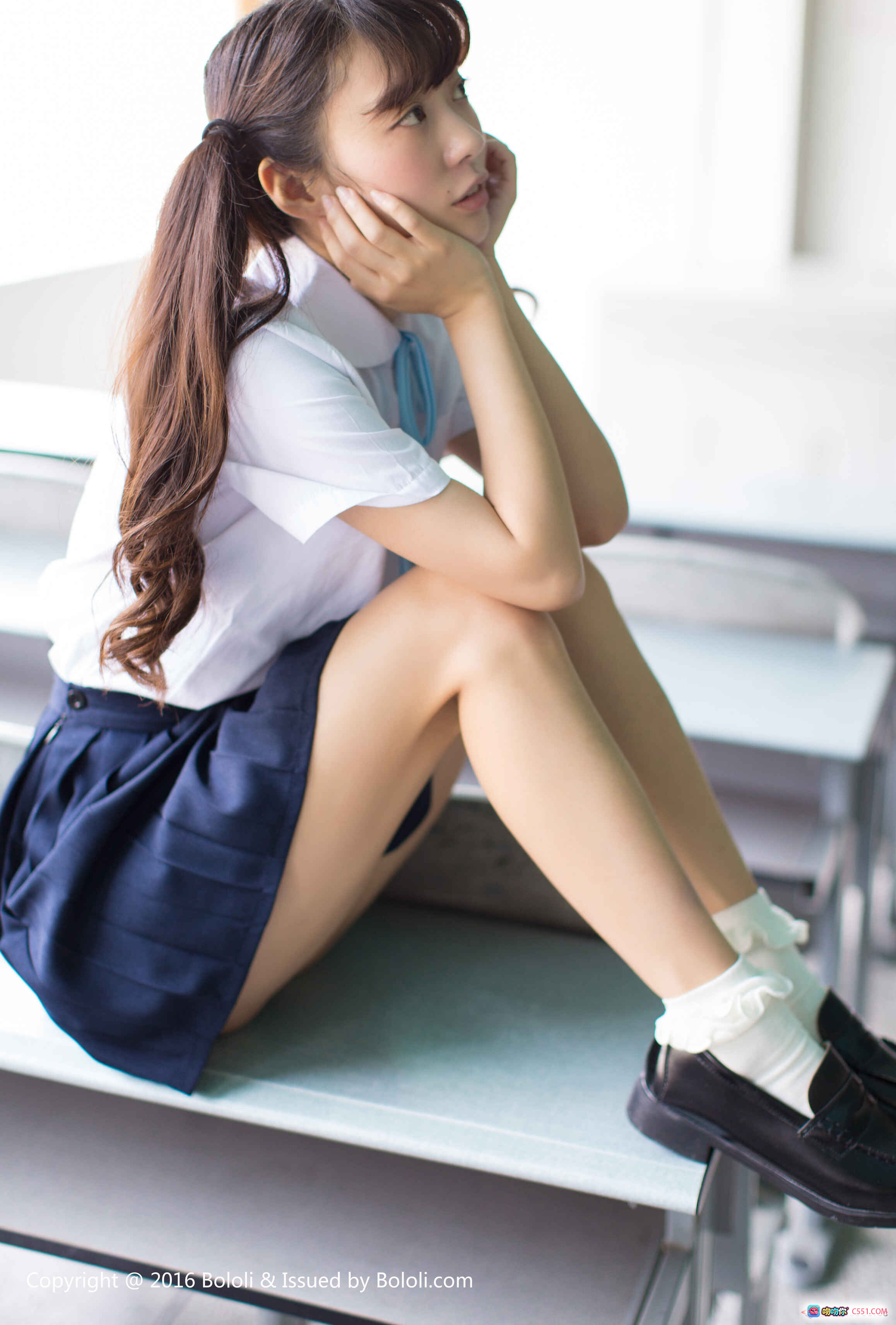 图片[8] - BoLoli波萝社VOL.092 SUKI校园少女写真 甜美双马尾制服少女课堂场景清新自然风格 2017年7月27日发布 - 就要吻