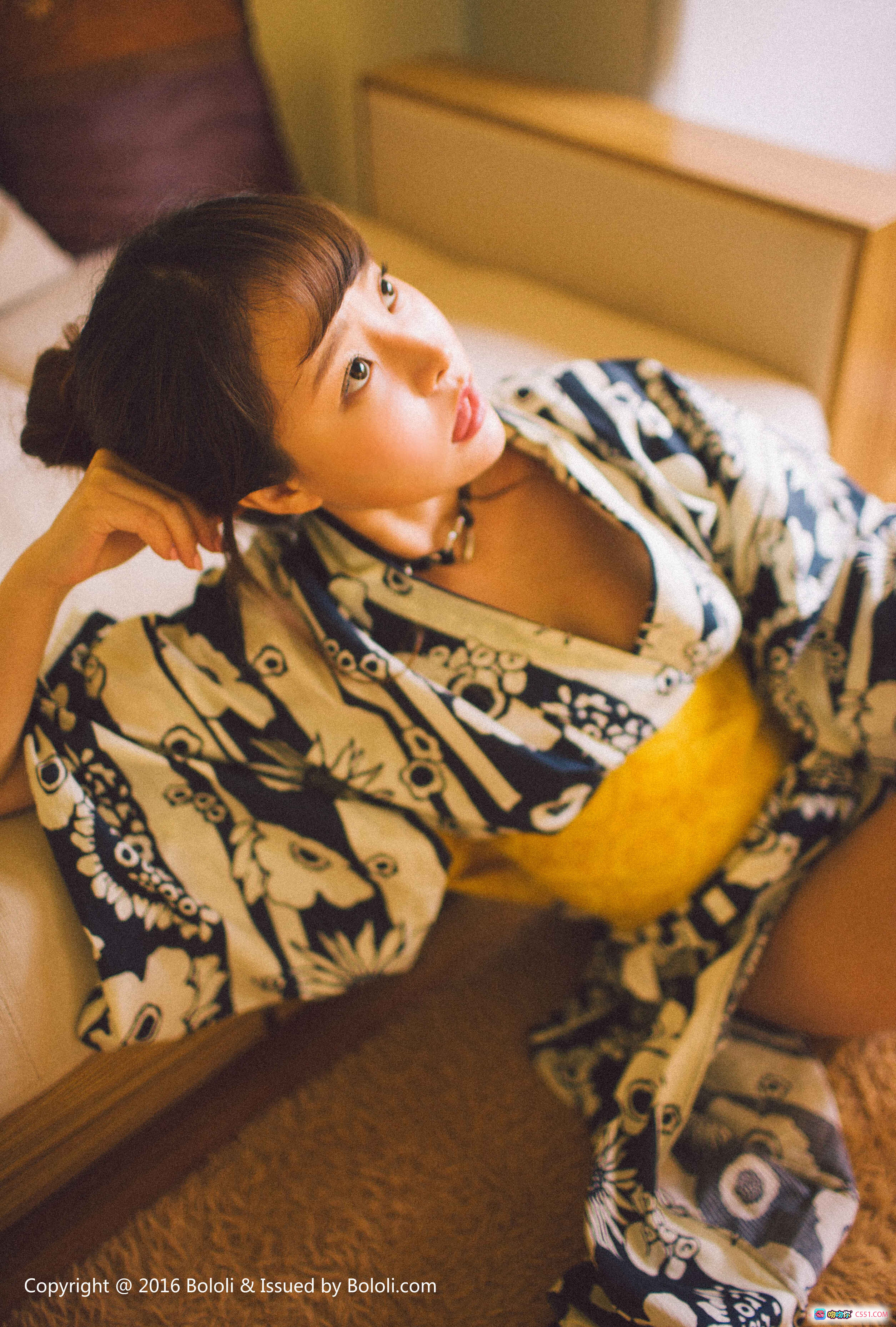 图片[10] - 柳侑绮日系和风写真 | 木窗百叶光影 | 黑白花纹浴衣美腿特写 | BoLoli波萝社VOL.114精选 - 就要吻