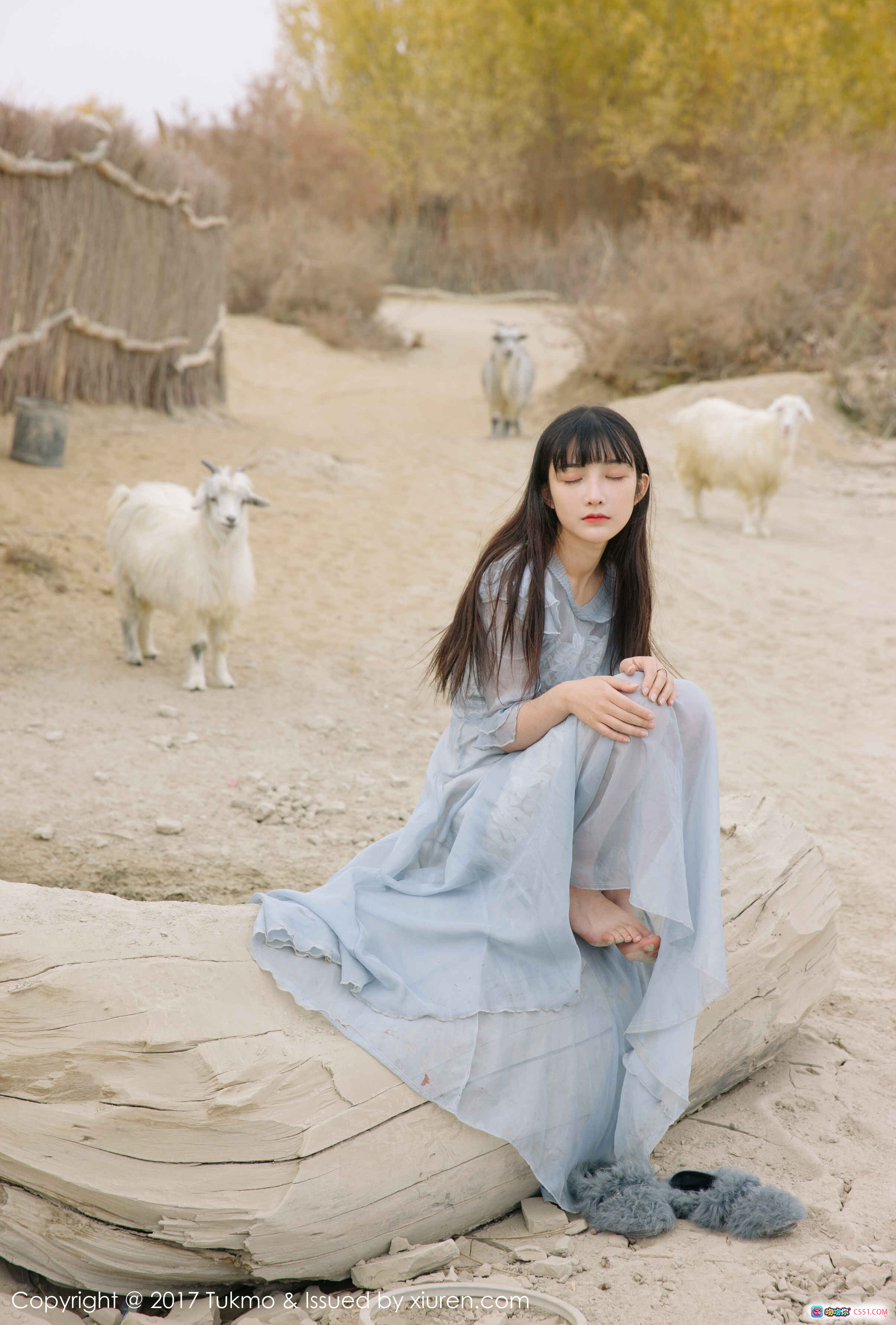 图片[3] - Tukmo 2017清新少女写真 | 浅蓝长裙飘逸姿态 | 甜美齐刘海造型 | 柔光背景文艺风 | 高清40+张摄影集 - 就要吻