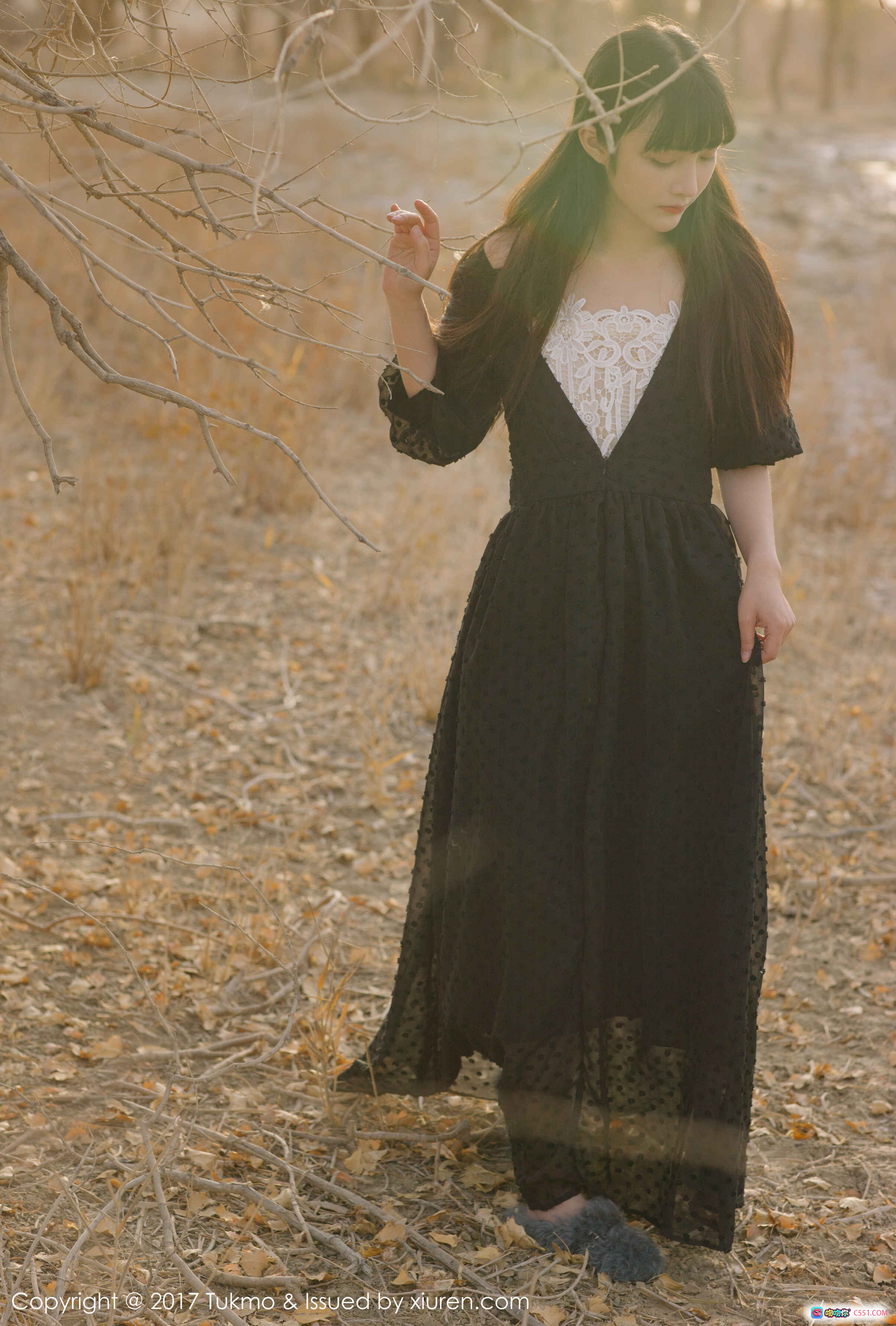 图片[7] - Tukmo 2017清新少女写真 | 浅蓝长裙飘逸姿态 | 甜美齐刘海造型 | 柔光背景文艺风 | 高清40+张摄影集 - 就要吻