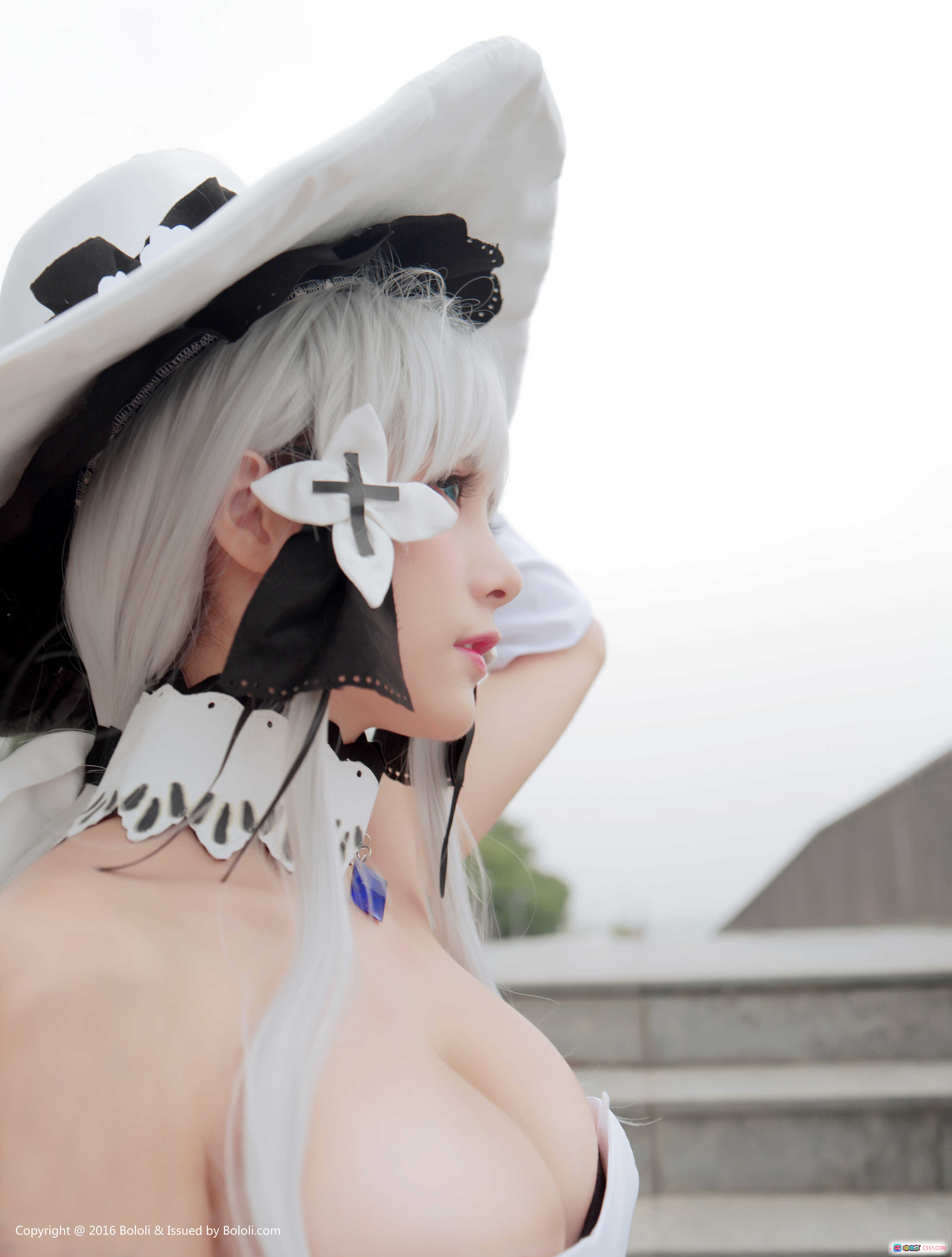 夏美酱cosplay白发女巫造型 - 宽檐帽+十字花饰+蕾丝颈饰 - BoLoli波萝社VOL.117高清写真 - 就要吻