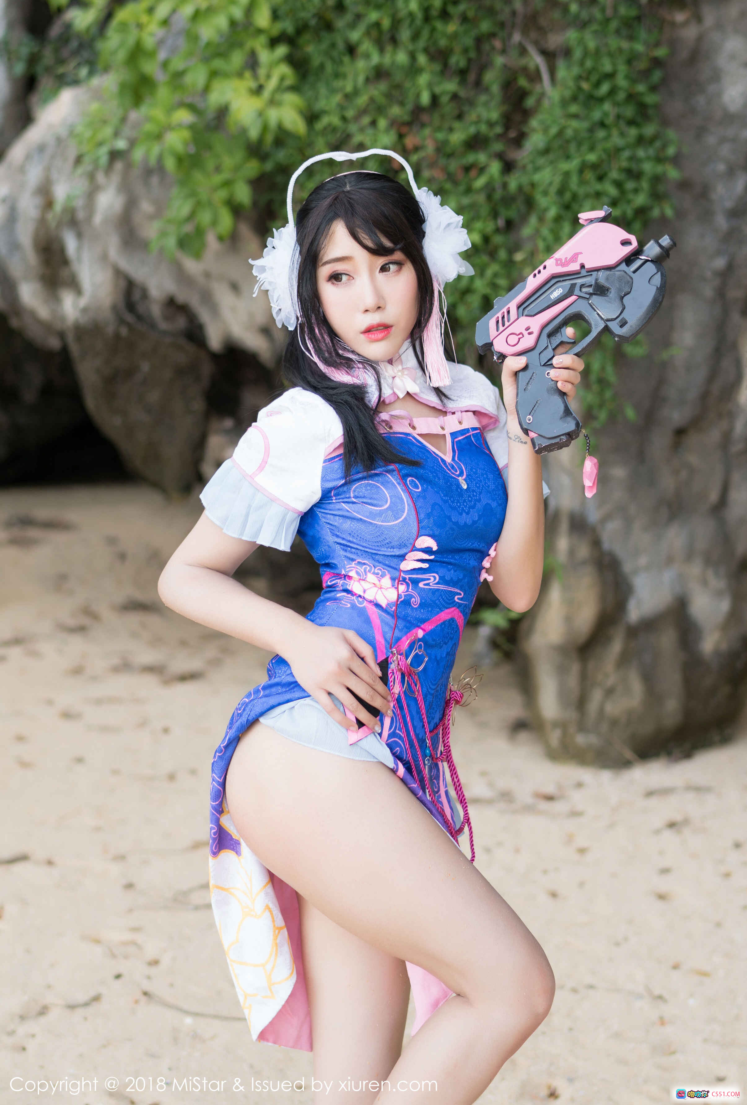 图片[6] - MiStar 2018.03.14 VOL.215 兜豆靓Youlina 红色比基尼岩石写真 性感美腿长发少女 持扇躺姿自然风光摄影 - 就要吻