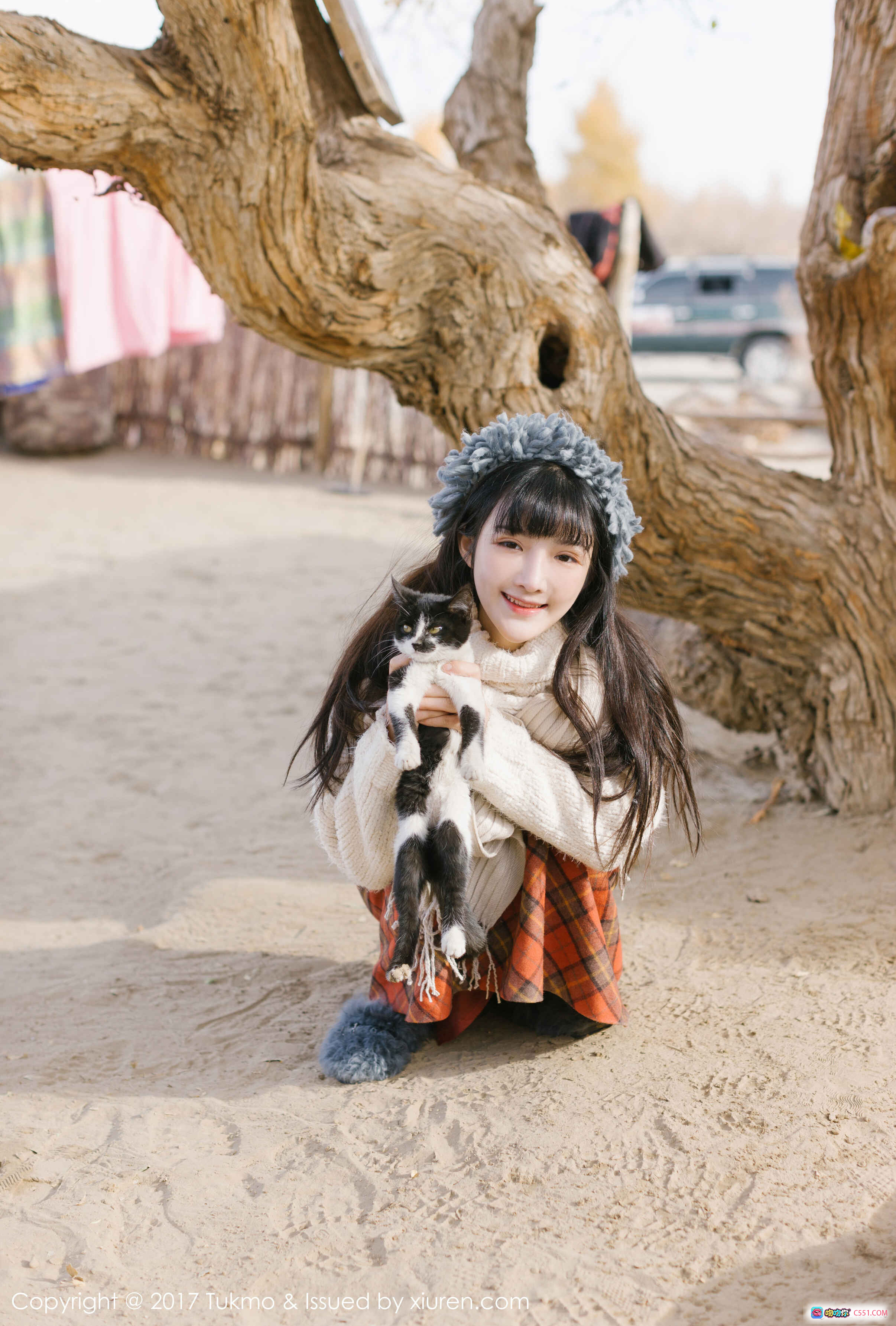 图片[2] - Tukmo 2017 Vol.098 应 甜美少女毛线帽格子裙写真 温柔日系风室内光影摄影 - 就要吻