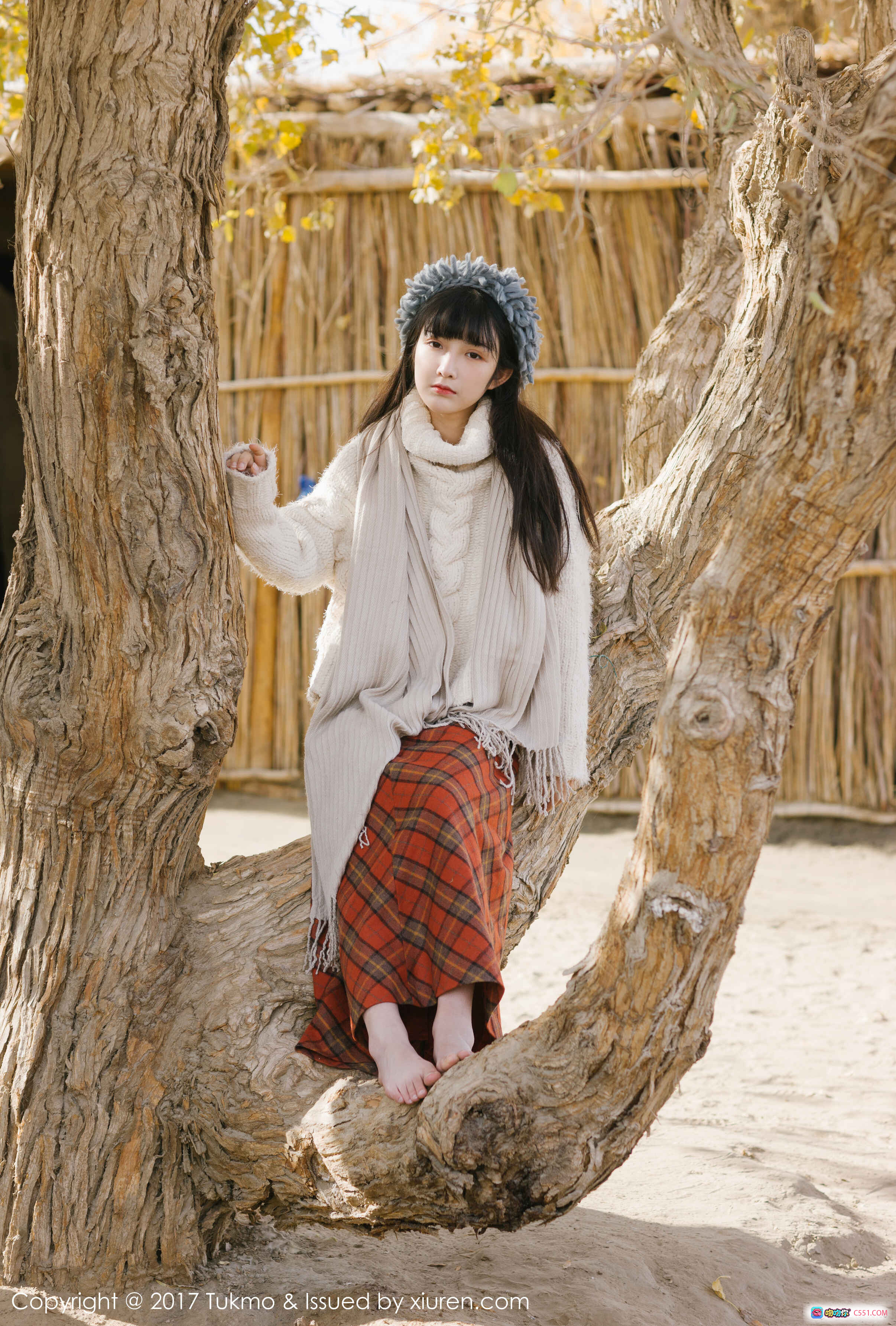 图片[6] - Tukmo 2017 Vol.098 应 甜美少女毛线帽格子裙写真 温柔日系风室内光影摄影 - 就要吻