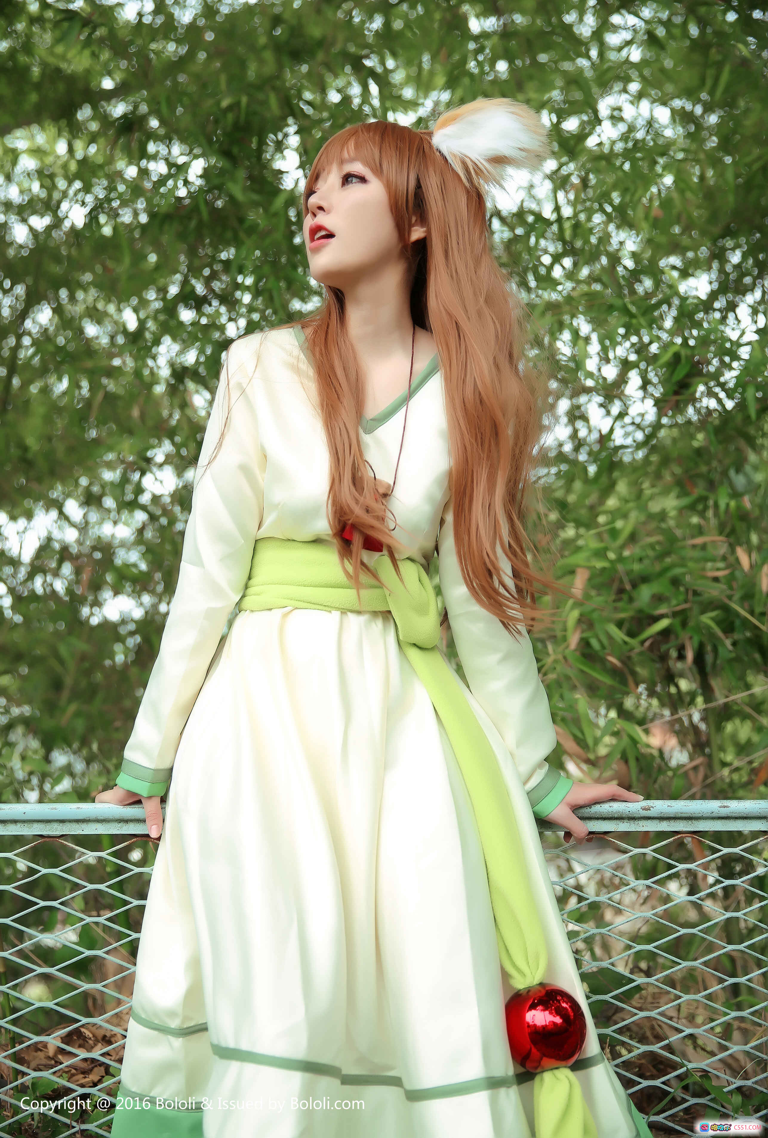 王雨纯cosplay古风仙女裙 绿白配色长发兔耳造型 户外竹林写真  BoLoli波萝社VOL.091高清美图 - 就要吻