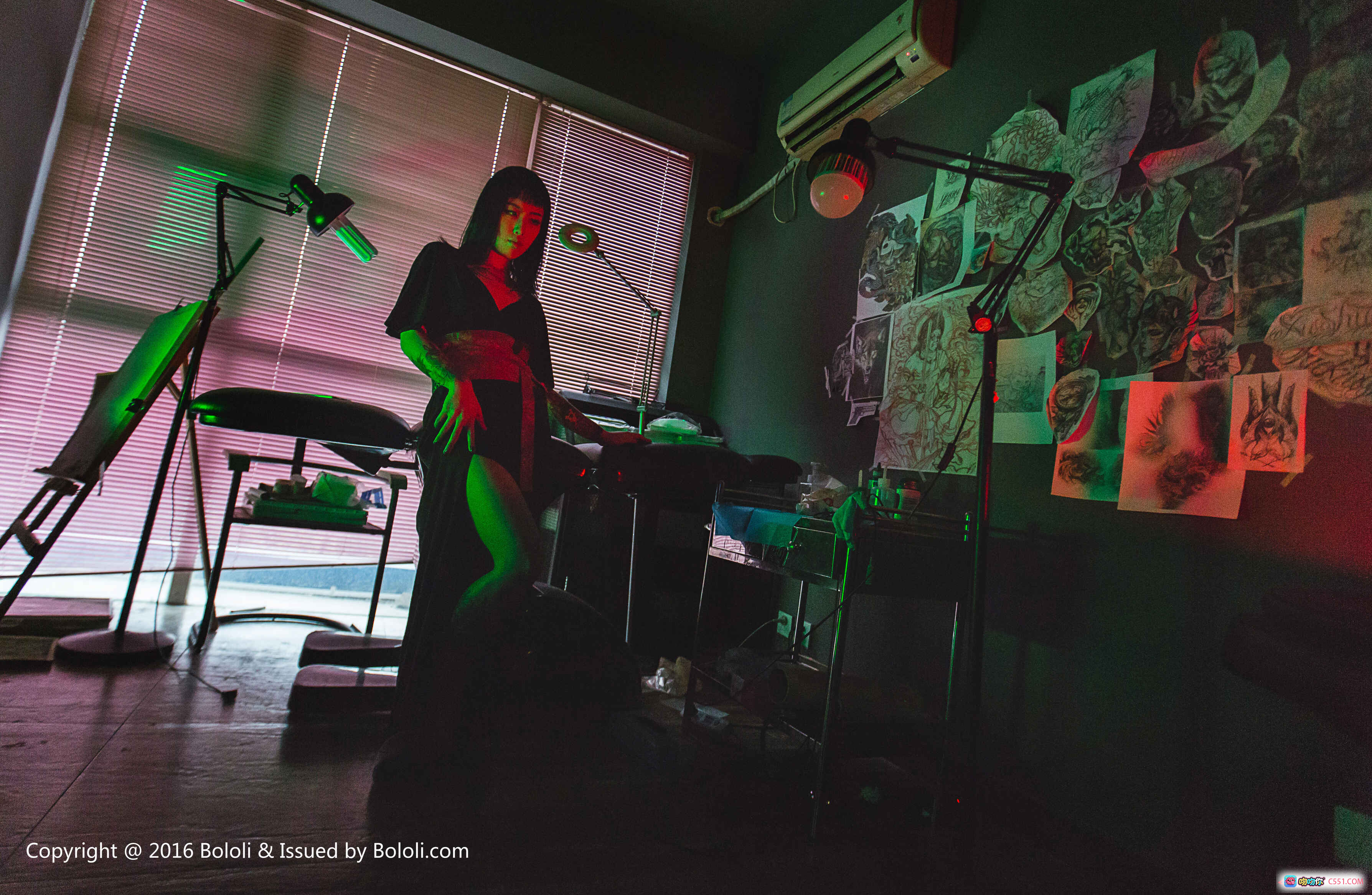 图片[4] - BoLoli波萝社VOL.087王思匀荧光纹身写真｜绿色红光暗调氛围感日系少女摄影集 - 就要吻