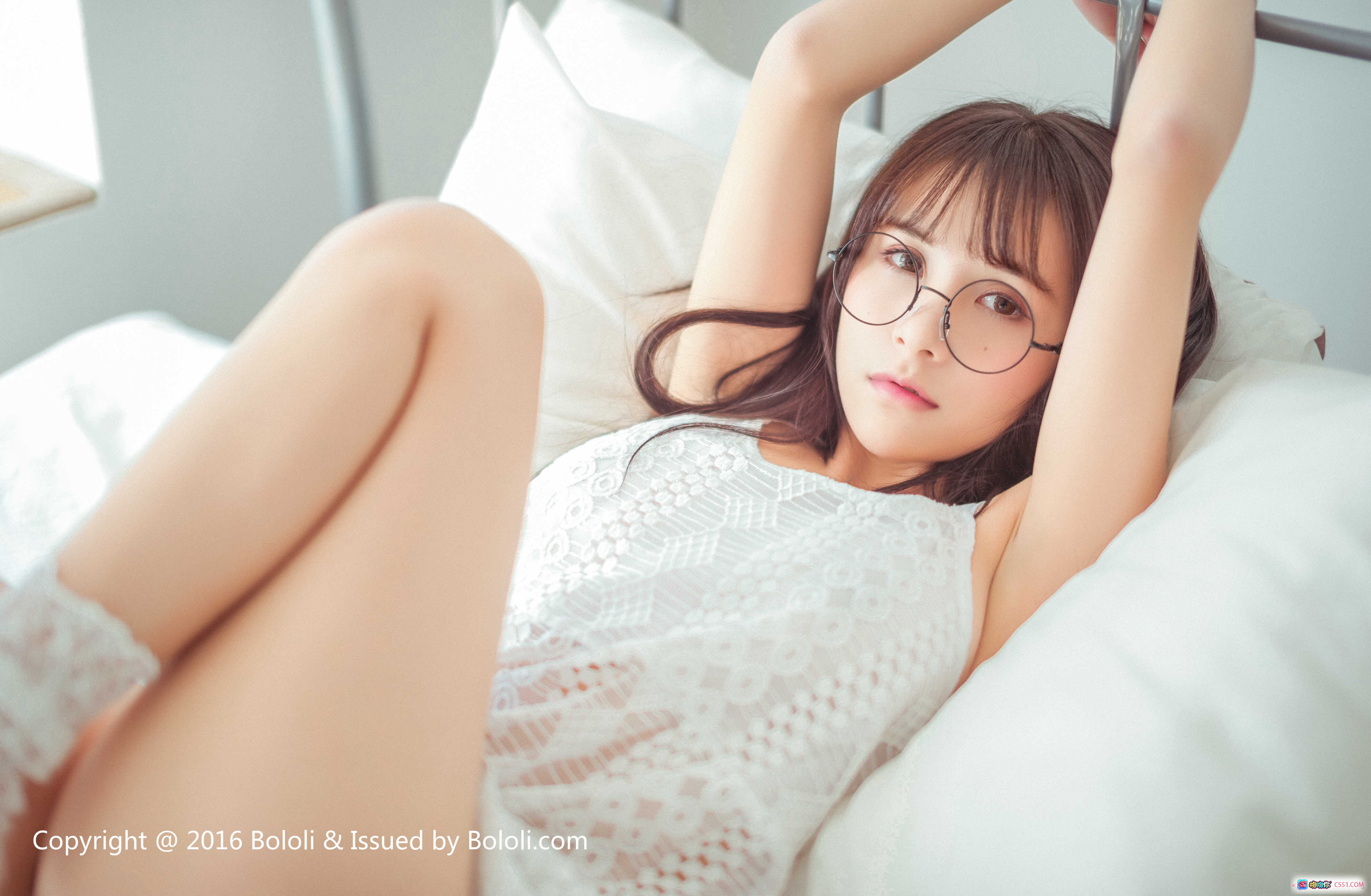 图片[7] - 夏美酱窗边写真 | 白色蕾丝吊带裙 | 手臂彩色纹身 | 闭眼温柔姿态 | BoLoli波萝社VOL.040高清图集 - 就要吻