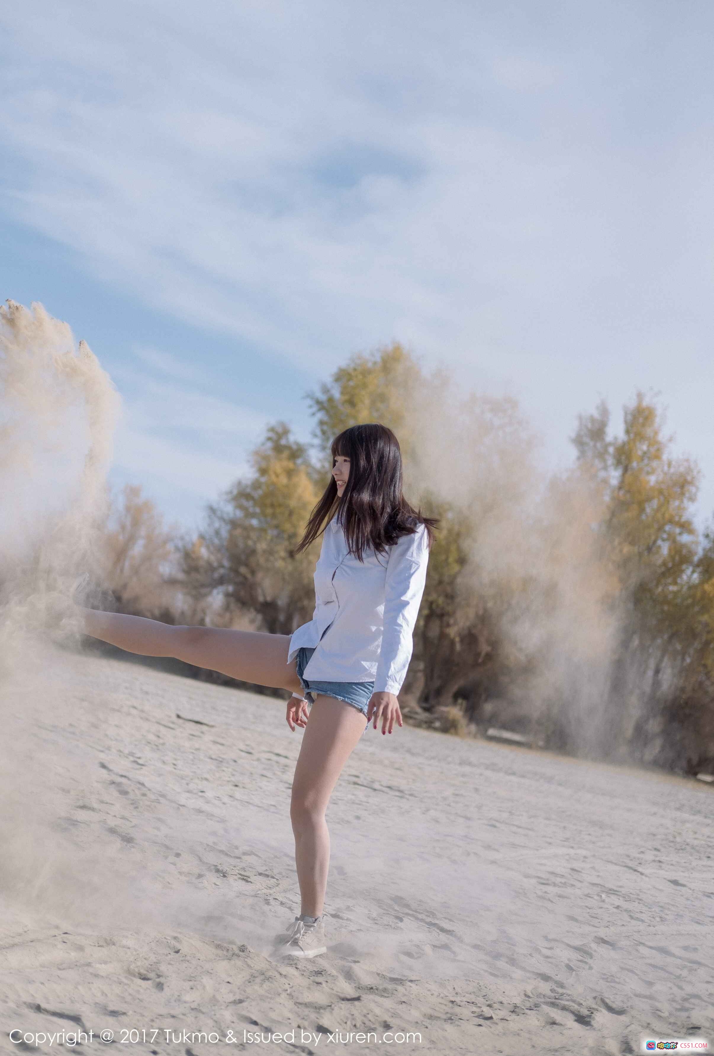 图片[4] - Tukmo 2017.09.15 Vol.103 球球 冬季毛领羽绒服 木屋背景 清新少女写真 高清摄影集 42+1P 175M - 就要吻