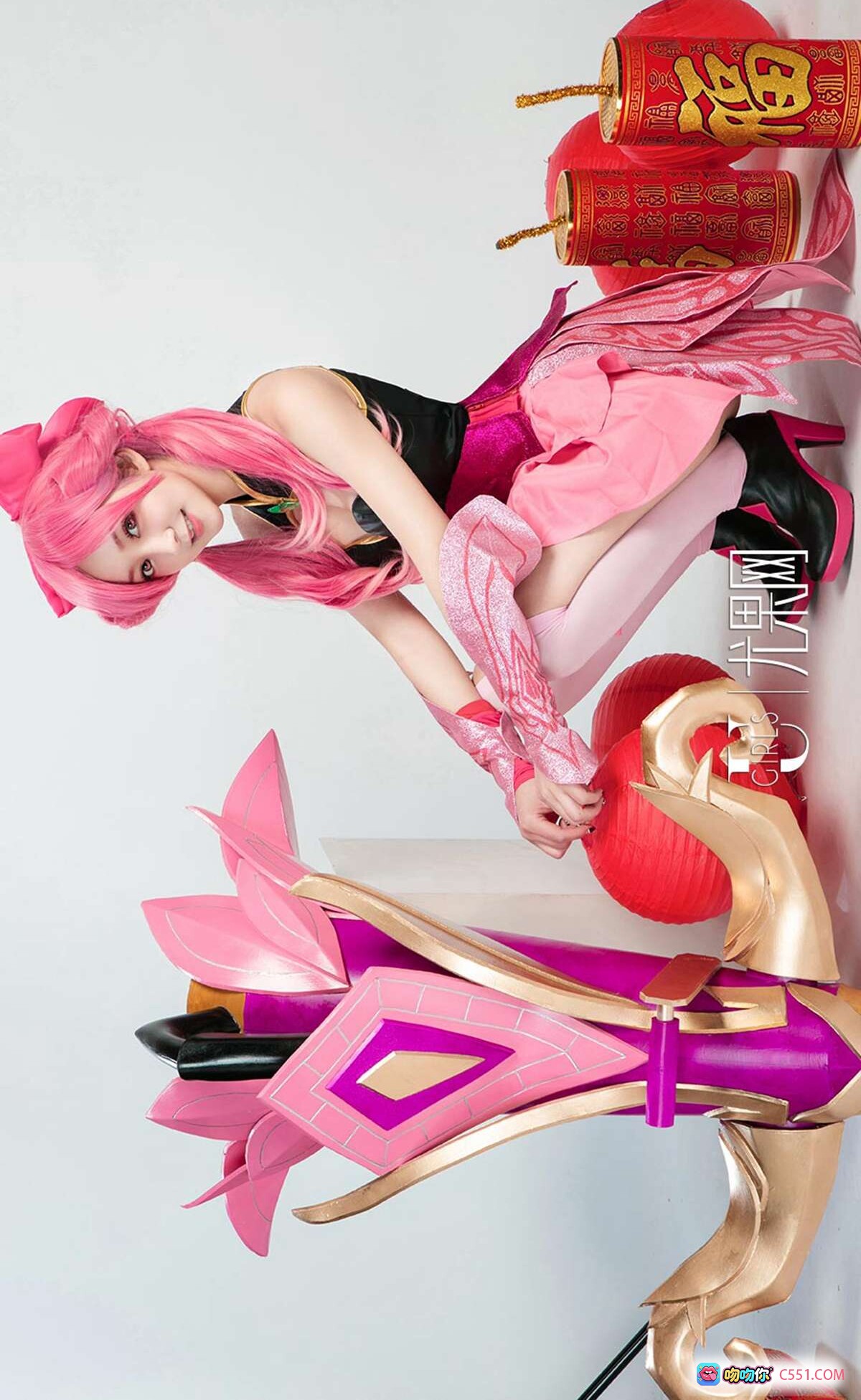 图片[3] - Ugirls尤果网爱尤物No.1004春节主题Cosplay写真 金发兔耳少女红灯笼糖葫芦年味十足 - 就要吻