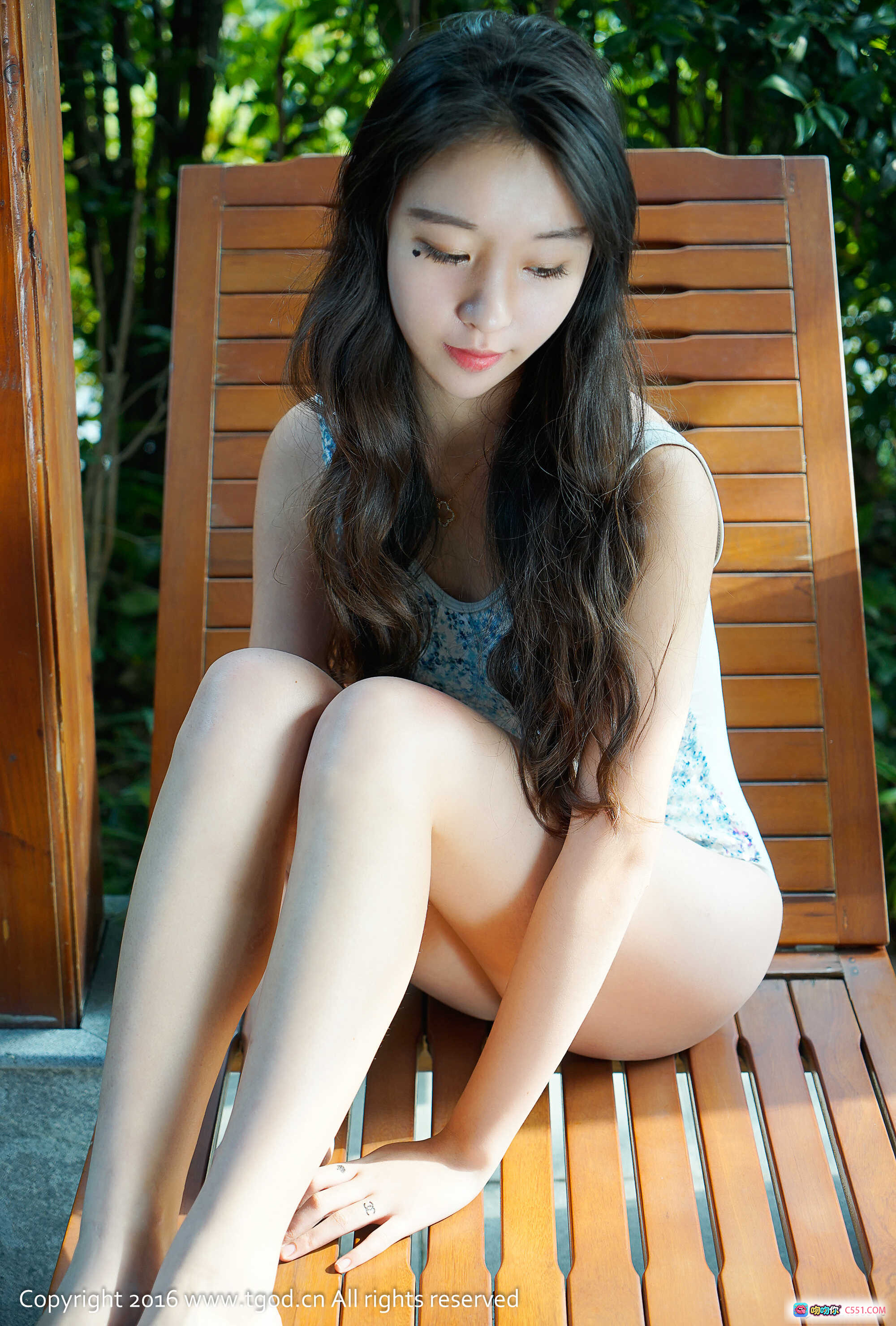 图片[9] - 御水温泉旅拍梓萱Crystal私订泳装写真 | 清新绿植环绕性感美腿 | 2016 TGOD推女神独家图集 - 就要吻