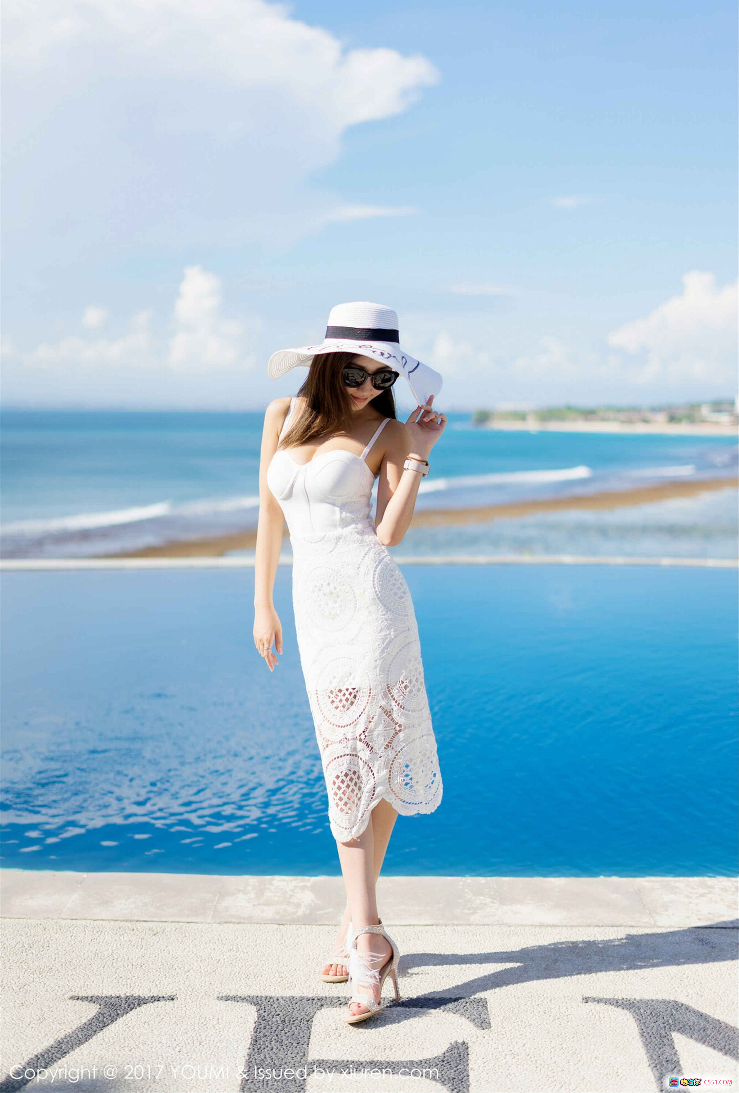 图片[10] - YouMi尤蜜荟2017.05.16 Vol.042尤美泳池写真 白色比基尼透明薄纱外搭 热带绿植背景清新性感私房照 - 就要吻